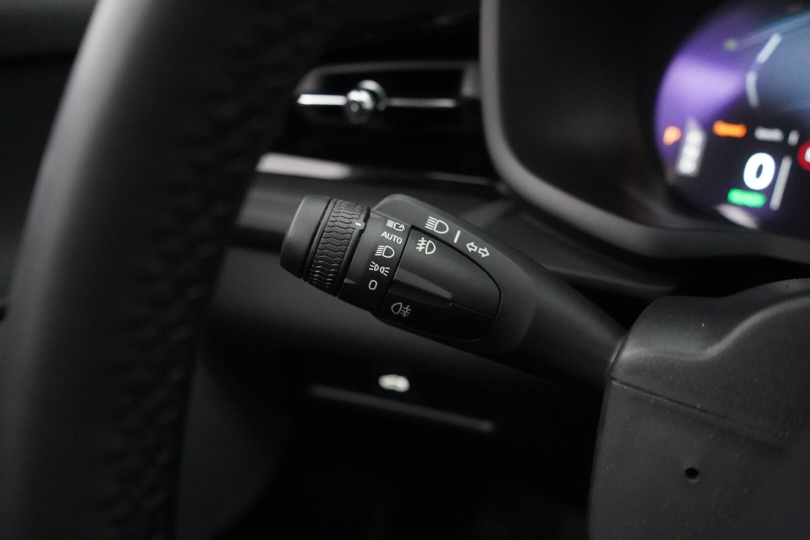 Polestar 2 2024 Long Range Dual Motor, 300kW, 78kWh - Pilot Lite & Plus | ACC | Vetokoukku | Panorama | Keyless | App Connect | H&K | Muistipenkki | Merkkihuollettu | Kahdet Polestarin vanteet | SoH 95,7%