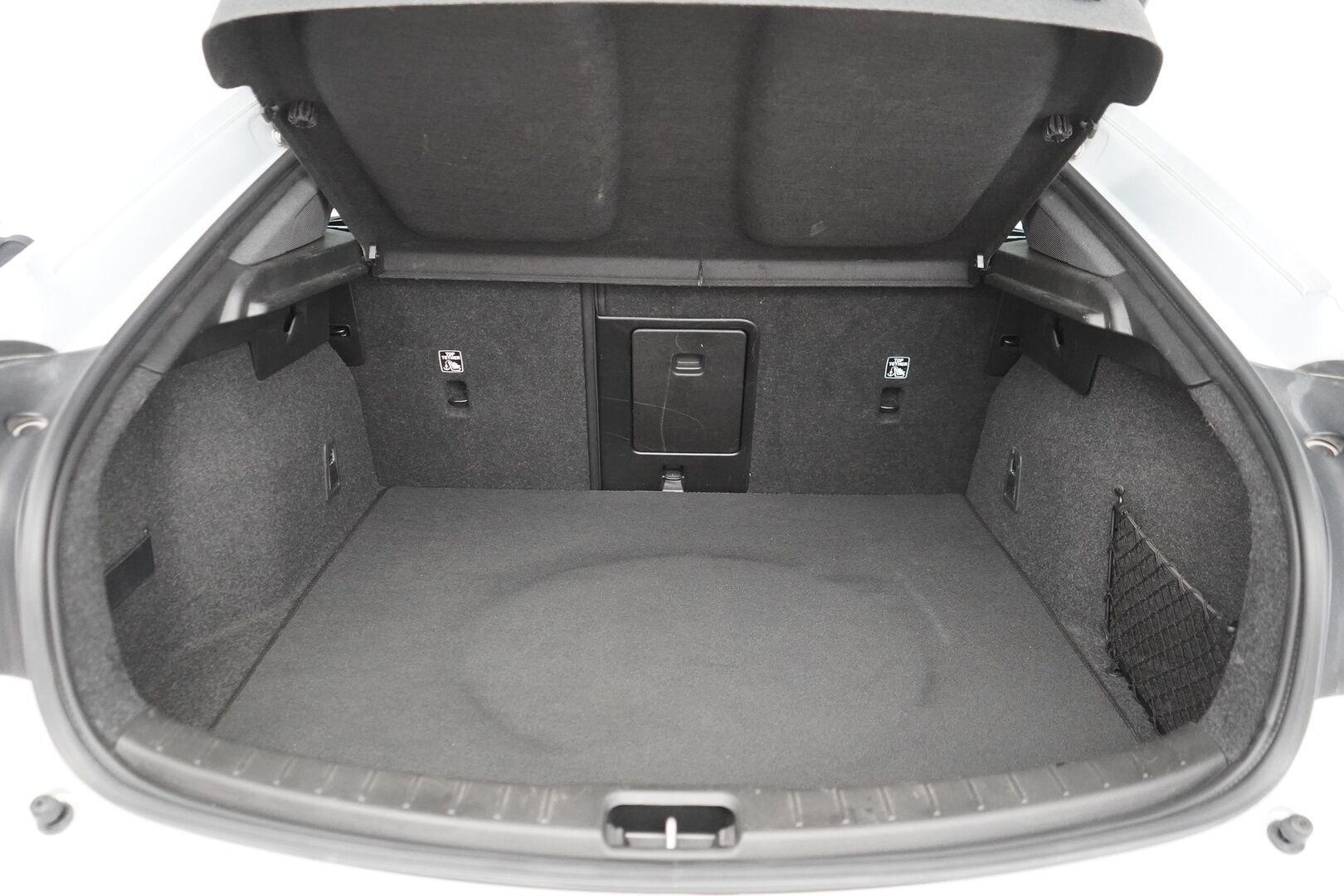 Polestar 2 2024 Long Range Dual Motor, 300kW, 78kWh - Pilot Lite & Plus | ACC | Vetokoukku | Panorama | Keyless | App Connect | H&K | Muistipenkki | Merkkihuollettu | Kahdet Polestarin vanteet | SoH 95,7%