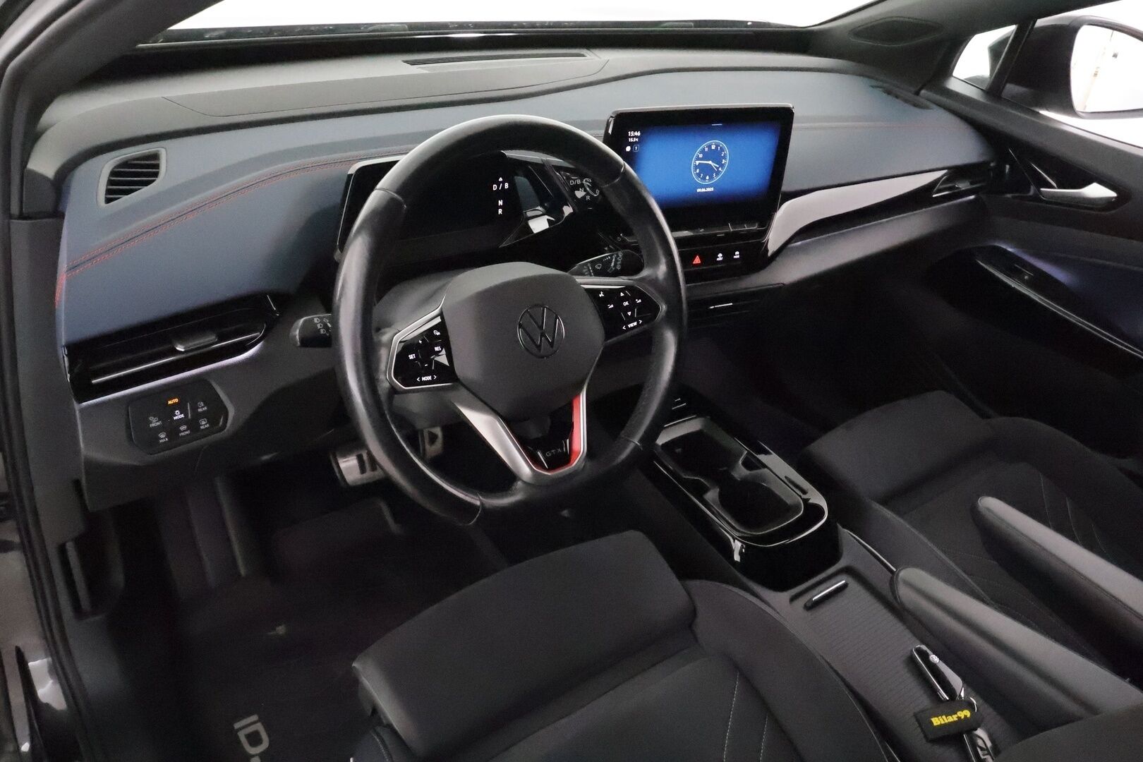 VOLKSWAGEN ID.4 2022 GTX Dual Motor AWD 77kWh - | ACC | Top Sport-penkit | Koukku | Lämpöpumppu | Muistipenkki hieronnalla | Matrix-LED | Peruutuskamera | 2X Renkaat ja vanteet |