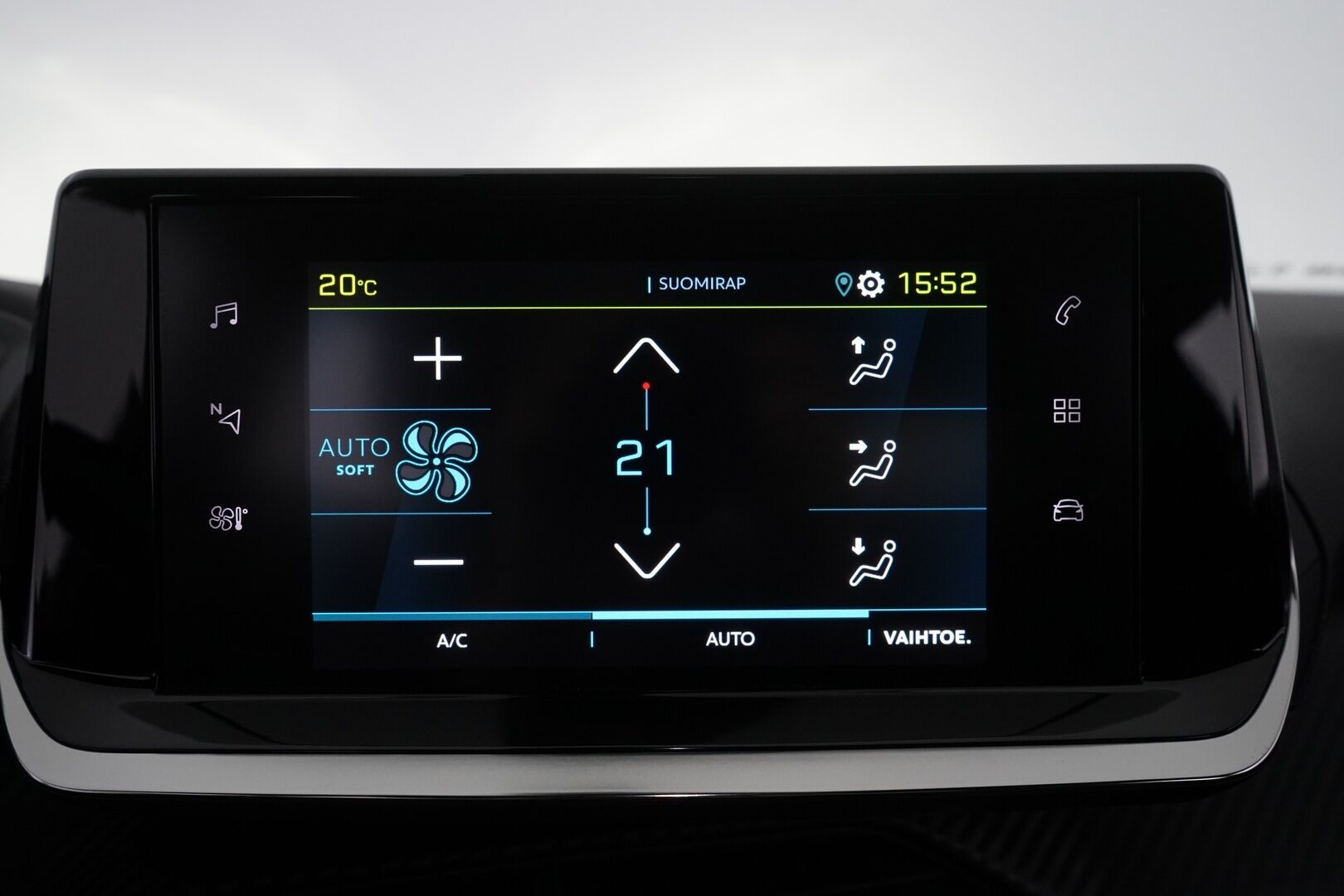 Peugeot e-2008 2023 Allure Pack 50 kWh 136 Automaatti * Peruutuskamera / Digimittaristo / Puolinahkasisusta / Apple&Android - Merkkihuollettu / Viimeisin huolto 26tkm / Kattavat varusteet