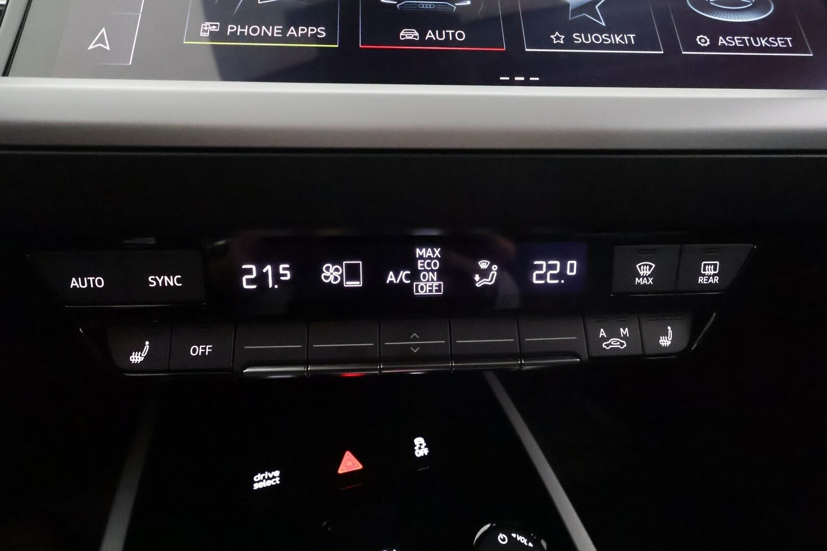 AUDI Q4 E-TRON 2023 40 e-tron Sportback *HUD / Panorama / Lämpöpumppu / ACC / Sporttipenkit / Kamera / Navi / Kaistavahti* - 3,99 % KORKOTARJOUS TÄHÄN AUTOON - Soh 96,3% / Seuraava huolto 11/2026 / Kahdet Audin vanteet / Kattavat varusteet / Merkkihuollot