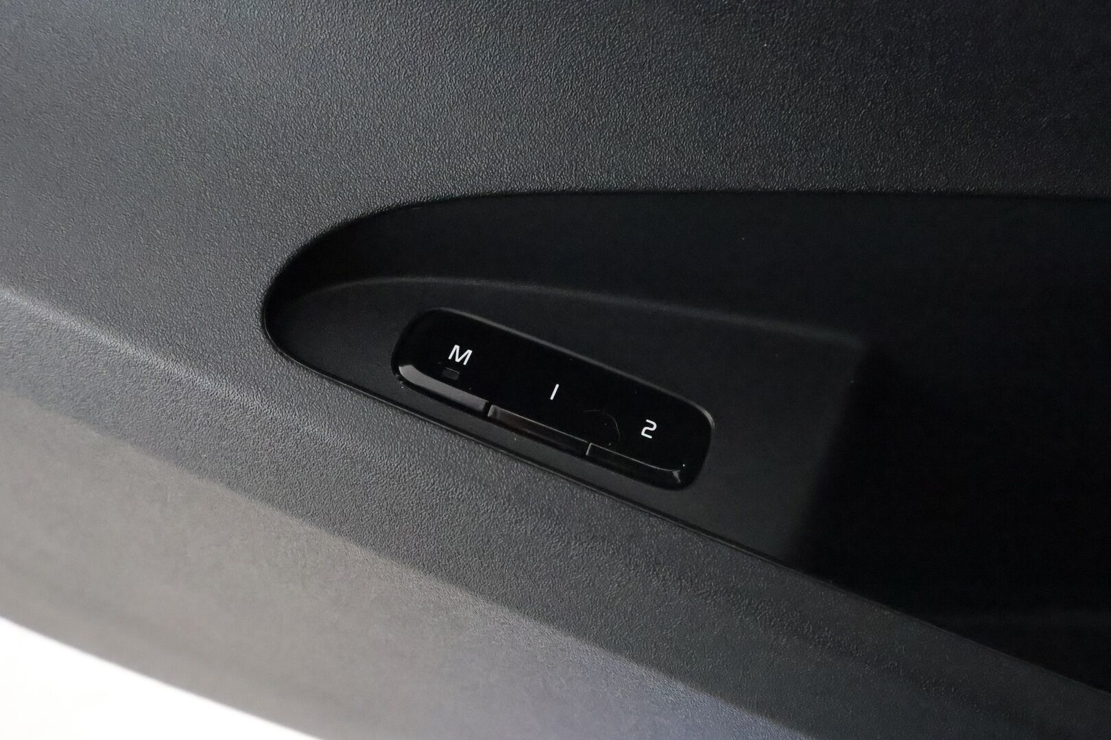POLESTAR 2 2022 Long Range Dual Motor Performance ** Lämpöpumppu / Lasikatto / Harman/Kardon / Muistipenkki / 360°-kamera / Koukku ** - 3,99 % KORKOTARJOUS TÄHÄN AUTOON - Huippuvarusteet! / ACC / Sporttipenkit / LED-valot / Navi / Kaistavahti  / KeylessGO / 2x Renkaat