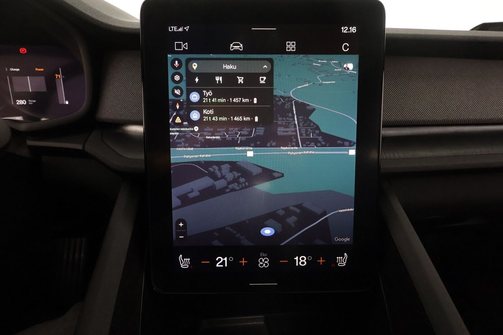 POLESTAR 2 2022 Long Range Dual Motor Performance ** Lämpöpumppu / Lasikatto / Harman/Kardon / Muistipenkki / 360°-kamera / Koukku ** - 3,99 % KORKOTARJOUS TÄHÄN AUTOON - Huippuvarusteet! / ACC / Sporttipenkit / LED-valot / Navi / Kaistavahti  / KeylessGO / 2x Renkaat