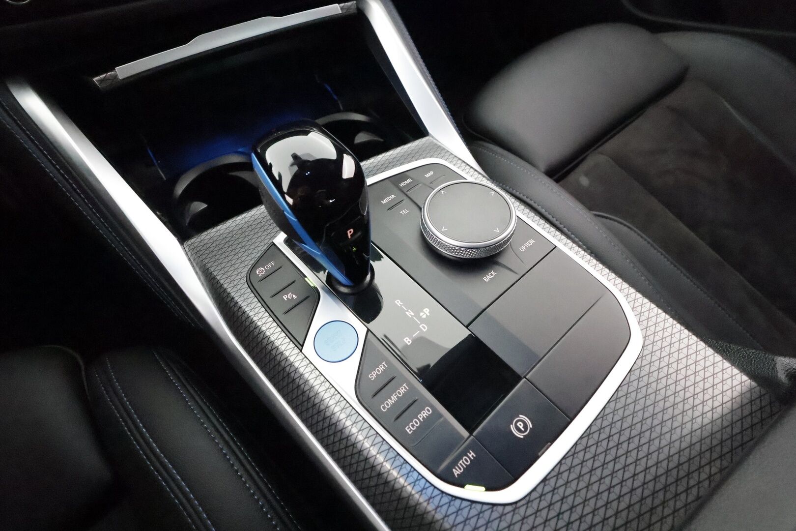 BMW I4 2023 eDrive35 M-Sport *ACC / Kamera / Sporttipenkit / Navi / Kaistavahti* - 3,99 % KORKOTARJOUS TÄHÄN AUTOON - Soh 95,15% / Juuri huollettu Länsiautolla / Puhdas CarVertical