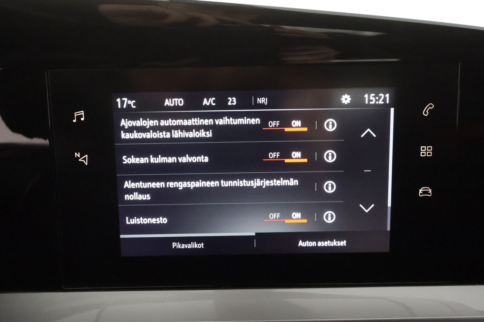 Opel Mokka 2022 Innovation Plus 136 automaatti - ILP | LED | Kamera | Apple & Android | Lämm. ohjauspyörä | Osanahat | Vakionopeudensäädin | Kaistavahti |  Merkkihuollot | 2xlaturit 