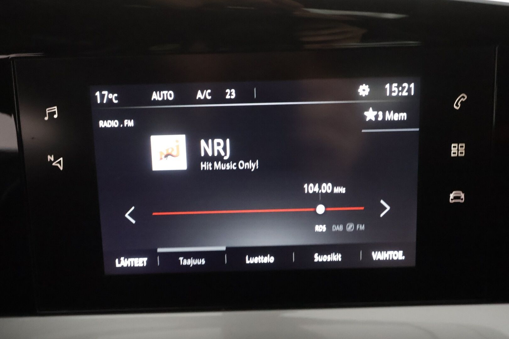 Opel Mokka 2022 Innovation Plus 136 automaatti - ILP | LED | Kamera | Apple & Android | Lämm. ohjauspyörä | Osanahat | Vakionopeudensäädin | Kaistavahti |  Merkkihuollot | 2xlaturit 