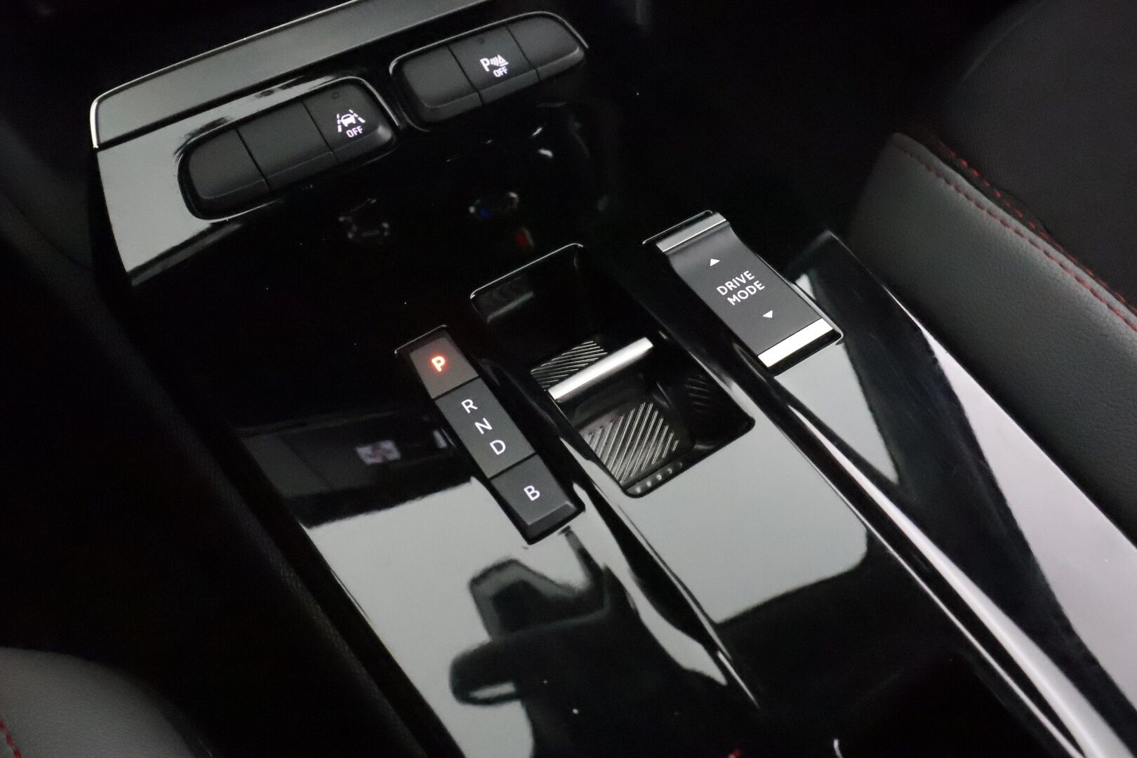 Opel Mokka 2022 Innovation Plus 136 automaatti - ILP | LED | Kamera | Apple & Android | Lämm. ohjauspyörä | Osanahat | Vakionopeudensäädin | Kaistavahti |  Merkkihuollot | 2xlaturit 