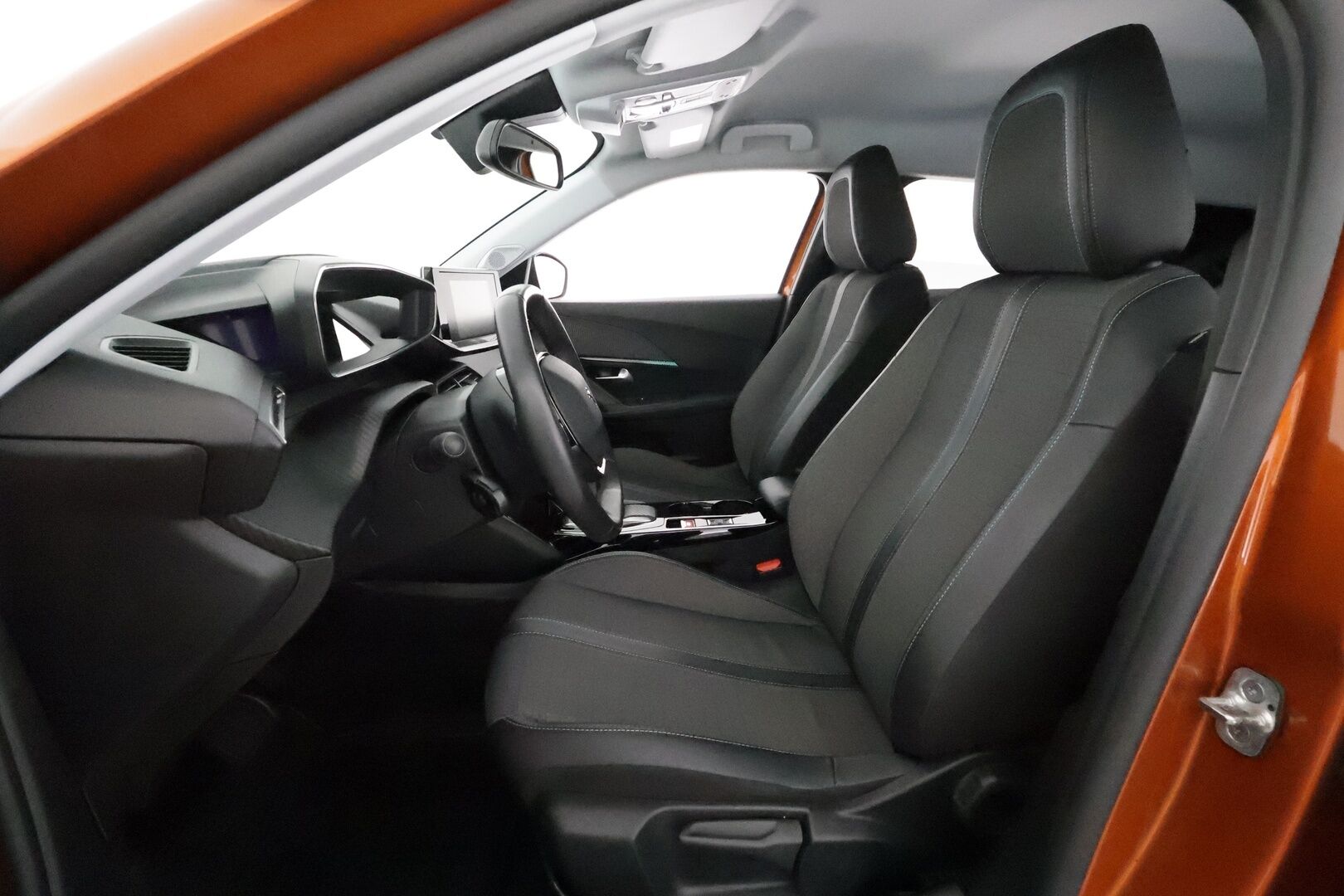 PEUGEOT E-2008 2022 Allure Pack 50 kWh 136 Automaatti **Lämpöpumppu / LED-valot / P.Kamera / Vakkari / Digimittaristo / Kaistavahti** - Akku kuntotarkastettu / Kahdet Renkaat - Osta nyt, maksa vasta ensi vuonna