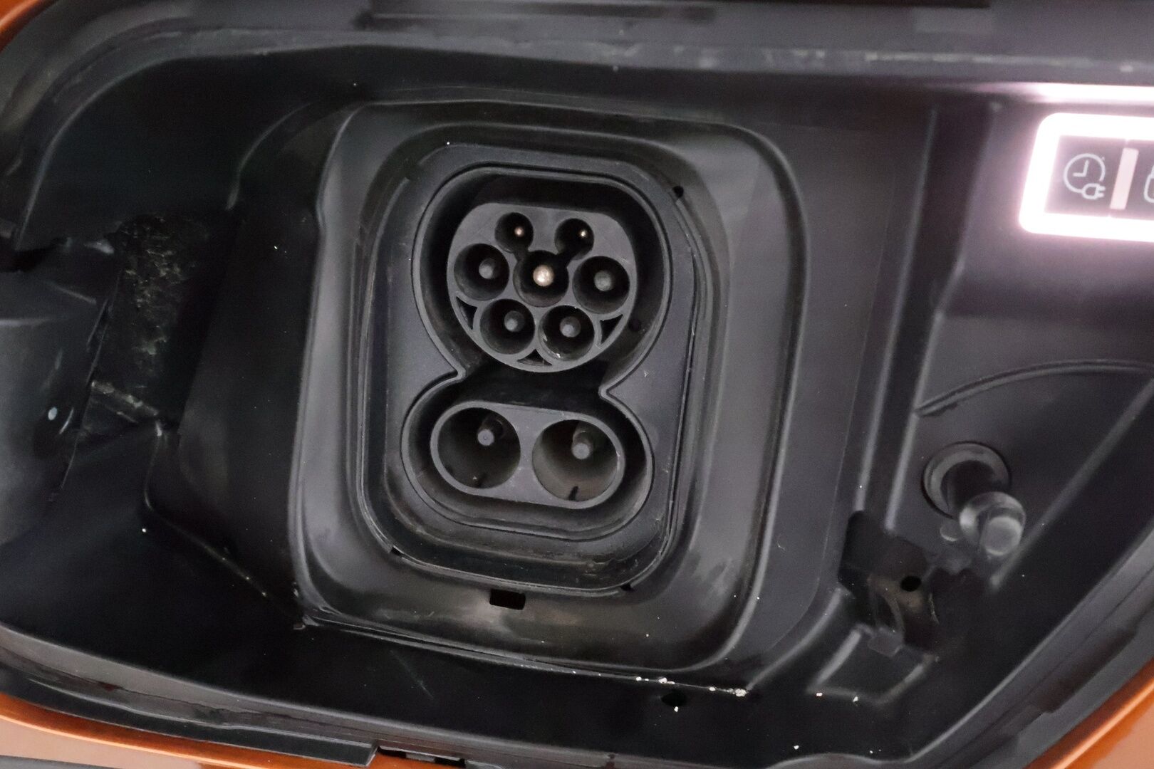 PEUGEOT E-2008 2022 Allure Pack 50 kWh 136 Automaatti **Lämpöpumppu / LED-valot / P.Kamera / Vakkari / Digimittaristo / Kaistavahti** - Akku kuntotarkastettu / Kahdet Renkaat - Osta nyt, maksa vasta ensi vuonna