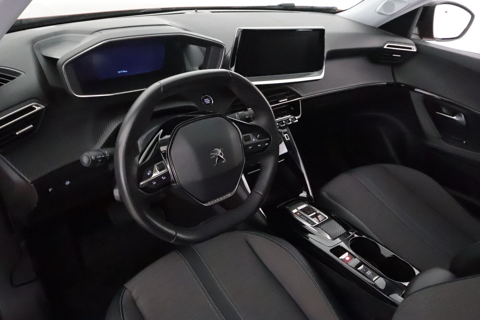 PEUGEOT E-2008 2022 Allure Pack 50 kWh 136 Automaatti **Lämpöpumppu / LED-valot / P.Kamera / Vakkari / Digimittaristo / Kaistavahti** - Akku kuntotarkastettu / Kahdet Renkaat - Osta nyt, maksa vasta ensi vuonna