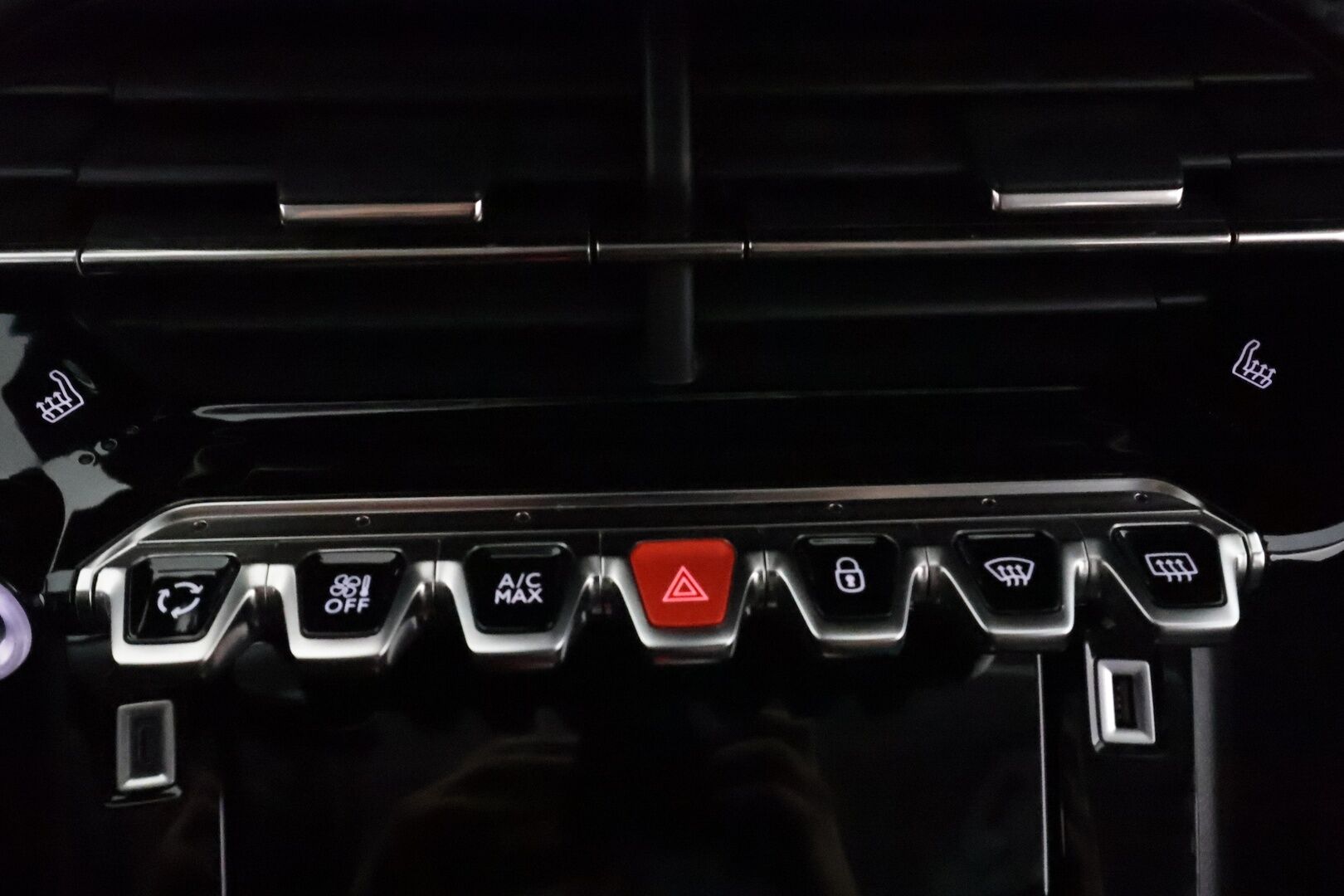 PEUGEOT E-2008 2022 Allure Pack 50 kWh 136 Automaatti **Lämpöpumppu / LED-valot / P.Kamera / Vakkari / Digimittaristo / Kaistavahti** - Akku kuntotarkastettu / Kahdet Renkaat - Osta nyt, maksa vasta ensi vuonna