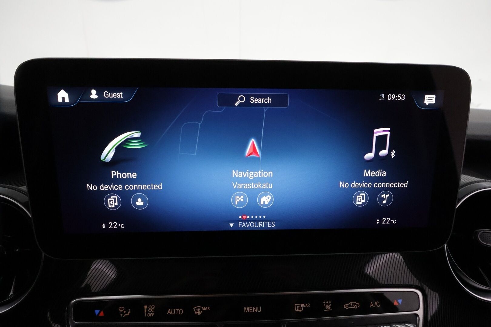 MERCEDES-BENZ EQV 2023 300 keskipitkä **Vakkari / P.kamera / ALV / Navi / ILS-LED / 7P / Sähköovet** - 3,99 % KORKOTARJOUS TÄHÄN AUTOON - 