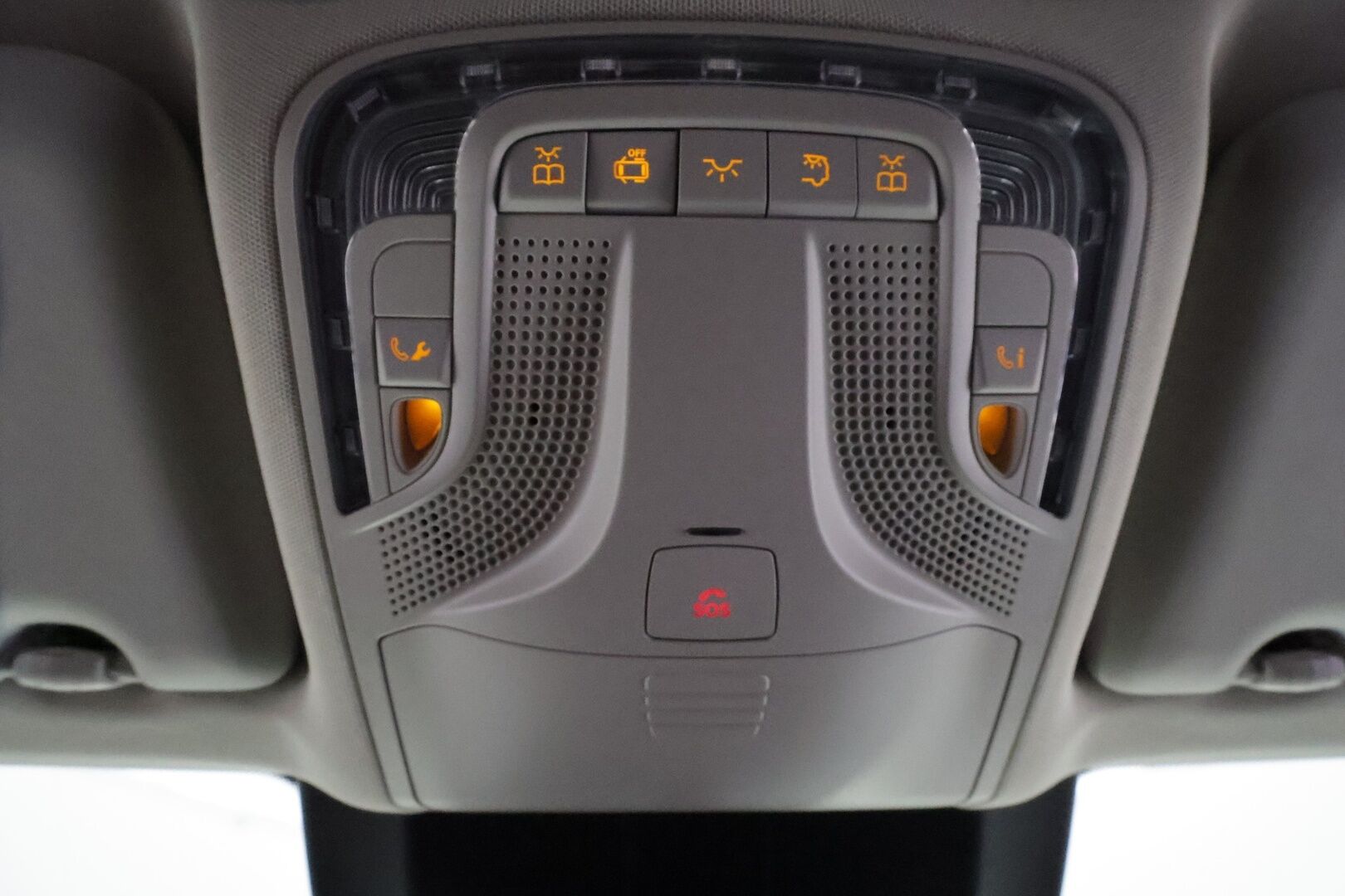 MERCEDES-BENZ EQV 2023 300 keskipitkä **Vakkari / P.kamera / ALV / Navi / ILS-LED / 7P / Sähköovet** - 3,99 % KORKOTARJOUS TÄHÄN AUTOON - 