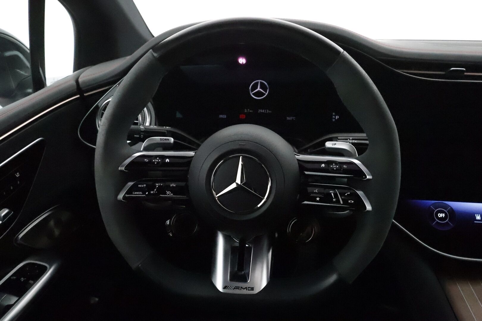 MERCEDES-BENZ EQE 2023 53 AMG 4MATIC+ **Hyperscreen / Panorama / HUD / Burmester / Distronic+ / Nelipyöräojaus / Hierovat&Ilmastoidut penkit** - Akku kuntotarkastettu! / Digital Light / Apple&Android / Keyless / 360 Kamera