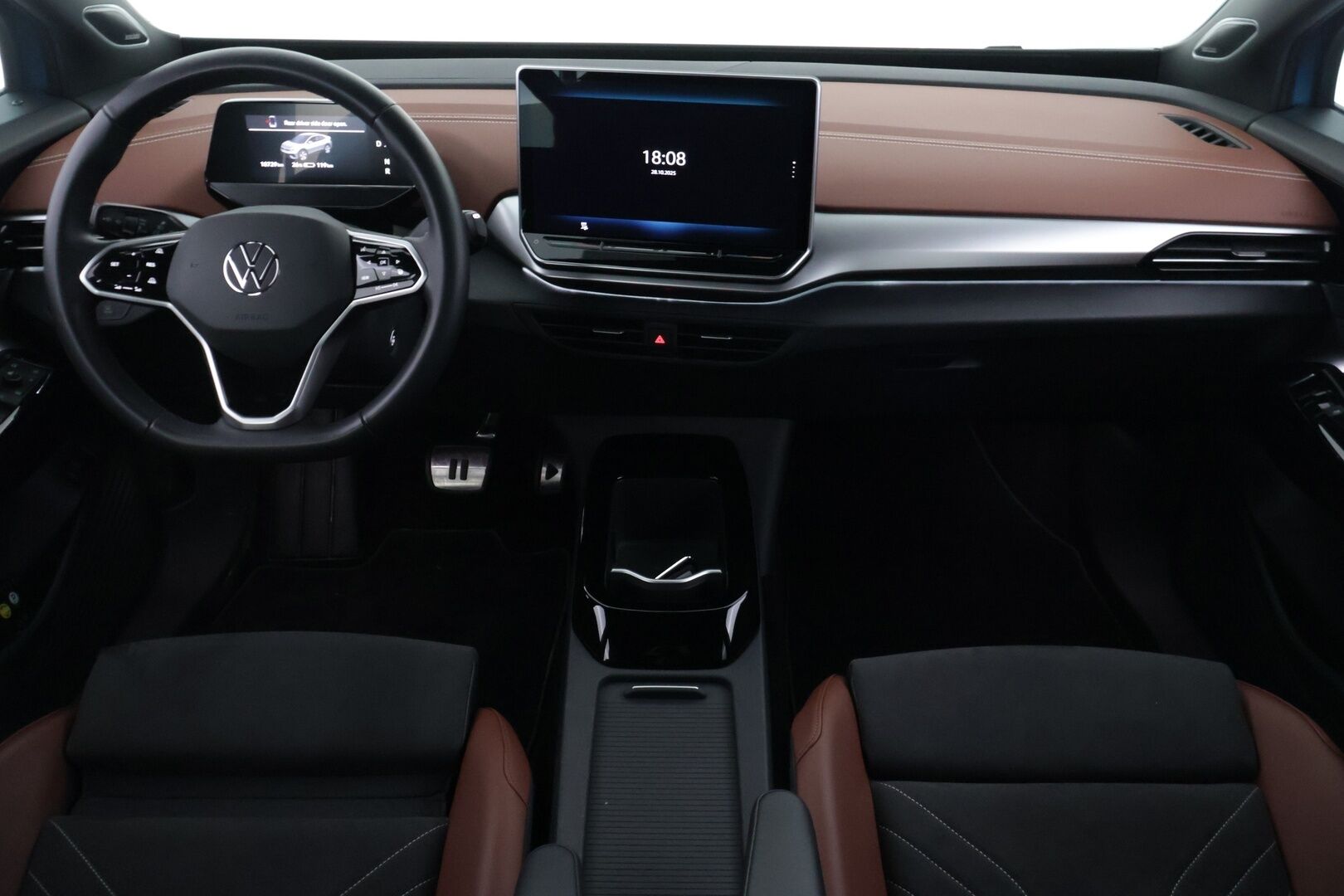 VOLKSWAGEN ID.5 2025 Pro  **ACC / HUD / H&K / Koukku / 360° / ILP / Muistipenkit hieronnalla / IQ.Light / Facelift** - Akku kuntotarkastettu SoH 99,6% / 5v/100tkm Jatkotakuu / Kahdet renkaat aluvanteilla