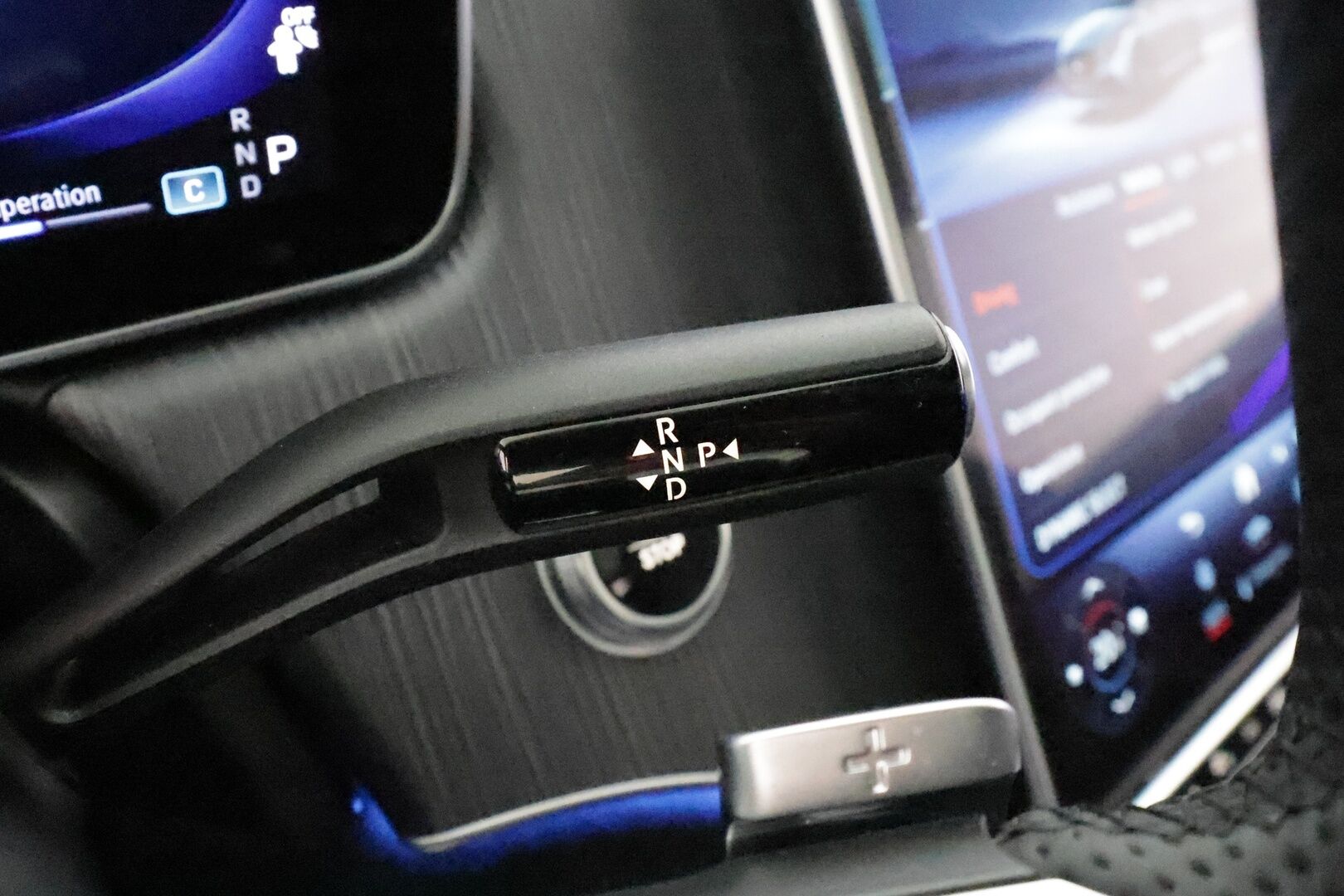 MERCEDES-BENZ EQE 2025 300 AMG *Distronic+ / P.kamera / Panorama / Muistipenkit / KeylessGo / Navi* - MY25 / Advanced+ / ALV / AMG / Puhdas Vertical