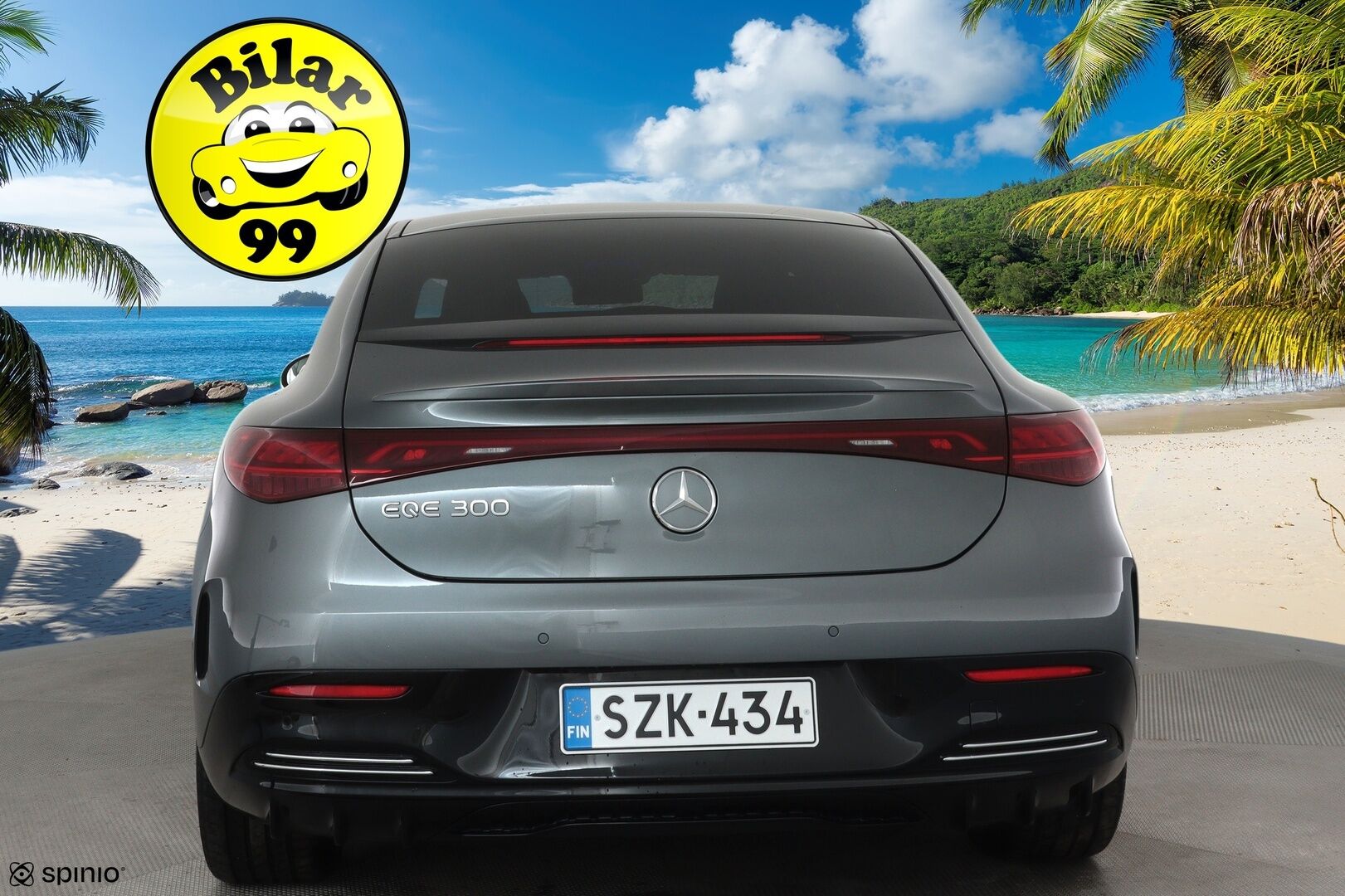 MERCEDES-BENZ EQE 2025 300 AMG **Distronic+ / P.kamera / Panorama / Muistipenkit / KeylessGo / Navi** - 2,99 % KORKOTARJOUS TÄHÄN AUTOON 28.9. ASTI! - 2x Laturit / Pienet kilometrit / Upea