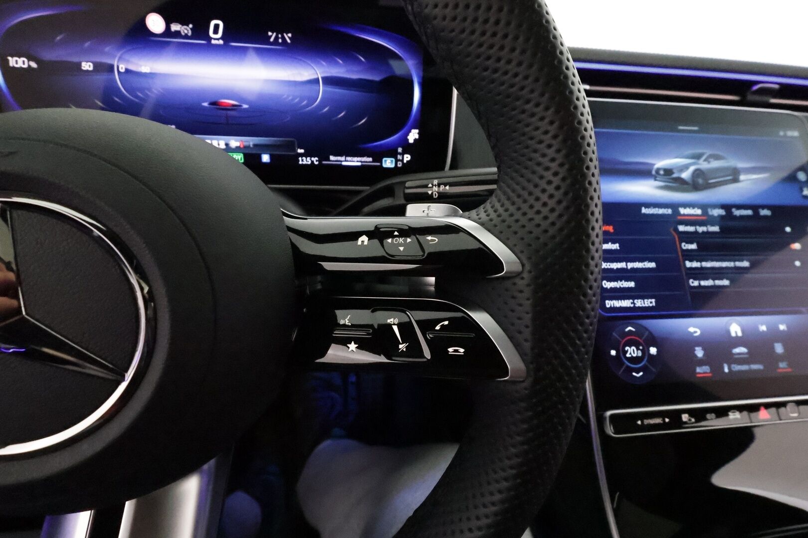 MERCEDES-BENZ EQE 2025 300 AMG *Distronic+ / P.kamera / Panorama / Muistipenkit / KeylessGo / Navi* - MY25 / Advanced+ / ALV / AMG / Puhdas Vertical