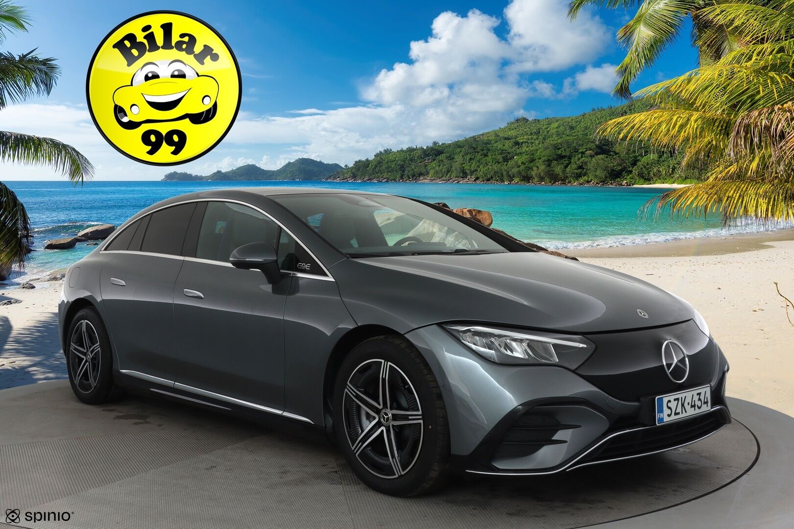 MERCEDES-BENZ EQE 2025 300 AMG **Distronic+ / P.kamera / Panorama / Muistipenkit / KeylessGo / Navi** - 2,99 % KORKOTARJOUS TÄHÄN AUTOON 28.9. ASTI! - 2x Laturit / Pienet kilometrit / Upea