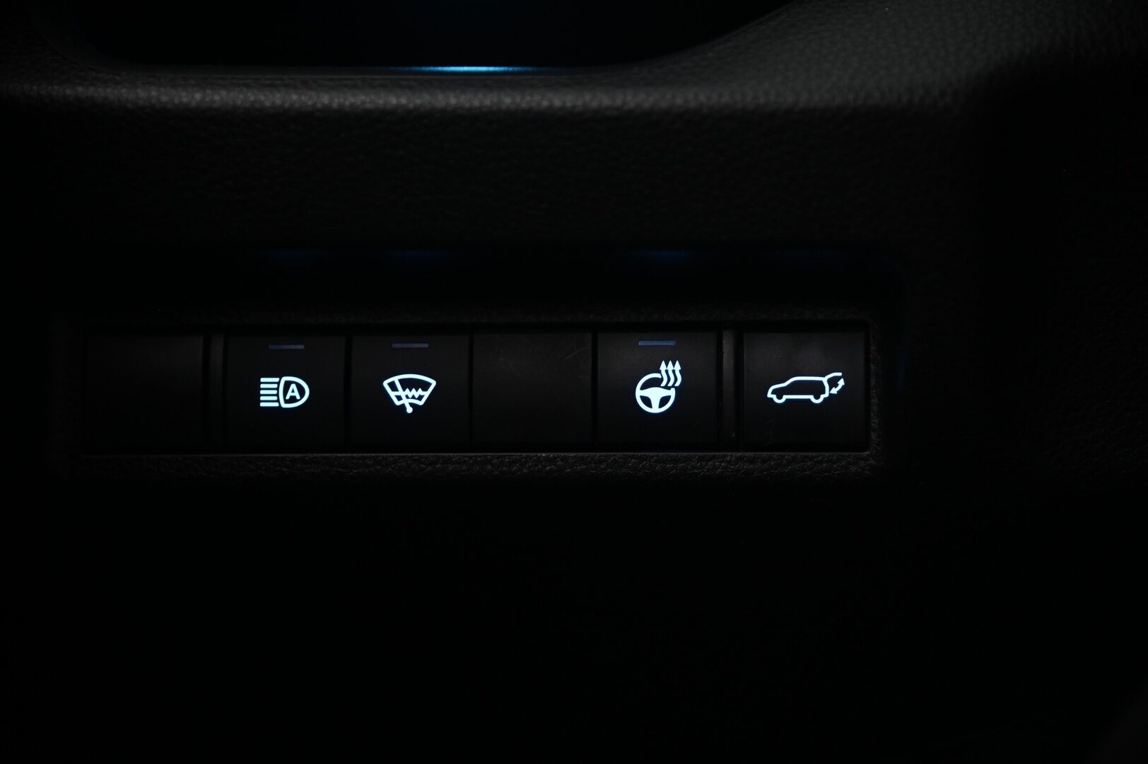Toyota RAV4 2020 2,5 Hybrid AWD-i Executive - ACC | BLIS | Nahkapenkit Muistilla | P.Kamera | Vetokoukku | Lämmitettävä ratti | 2x Renkaat&Alumiinivanteet