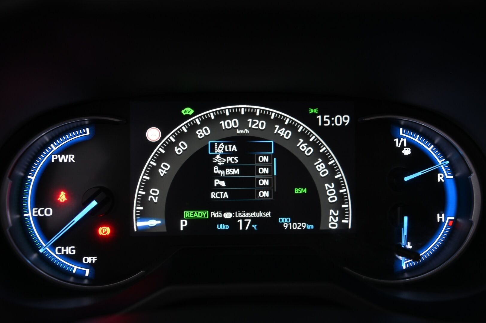 Toyota RAV4 2020 2,5 Hybrid AWD-i Executive - ACC | BLIS | Nahkapenkit Muistilla | P.Kamera | Vetokoukku | Lämmitettävä ratti | 2x Renkaat&Alumiinivanteet