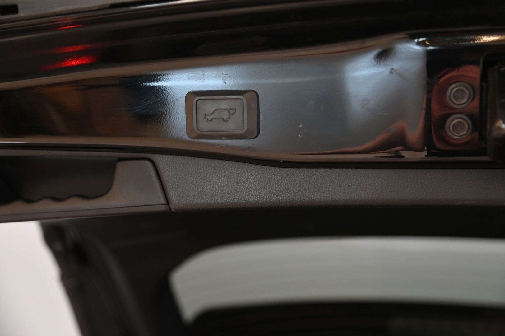 Toyota RAV4 2020 2,5 Hybrid AWD-i Executive - ACC | BLIS | Nahkapenkit Muistilla | P.Kamera | Vetokoukku | Lämmitettävä ratti | 2x Renkaat&Alumiinivanteet