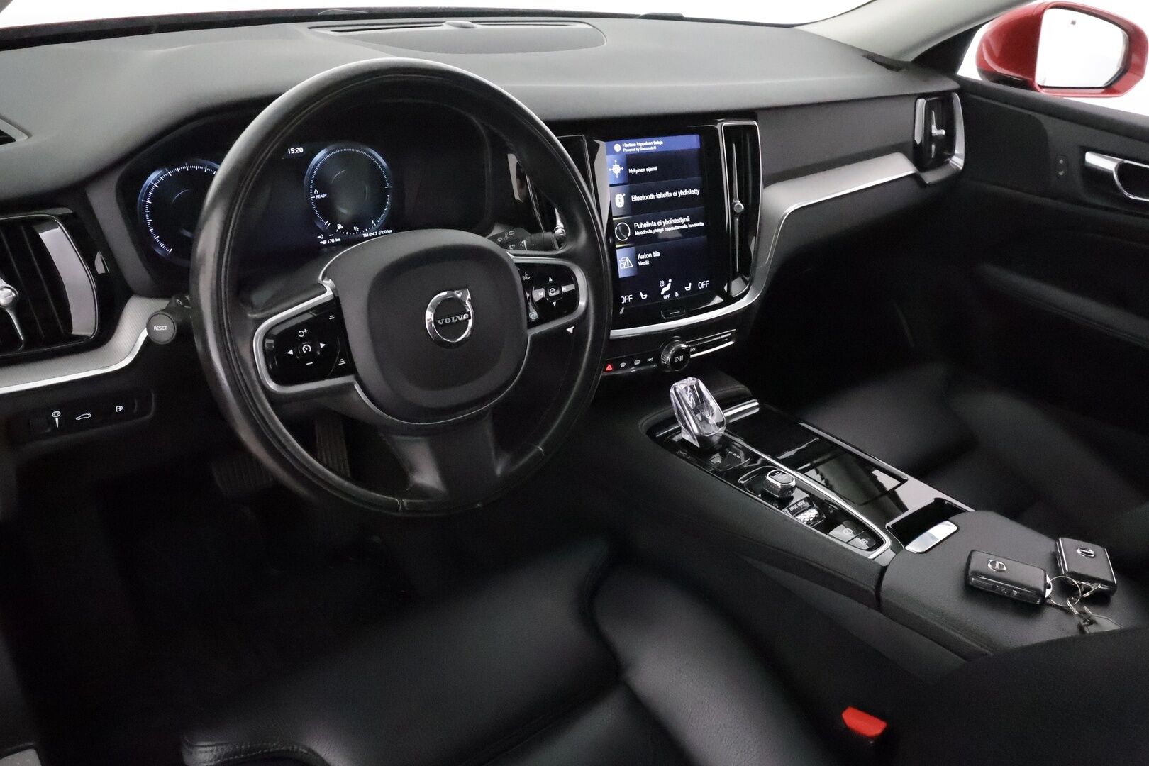 Volvo V60 2020 T8 TwE AWD Inscription aut **Webasto / Koukku / Adapt.Vakkari / Full-LED / P.Kamera / Sporttipenkki Muistilla / Navi** - Suomi-auto / Kahdet Renkaat