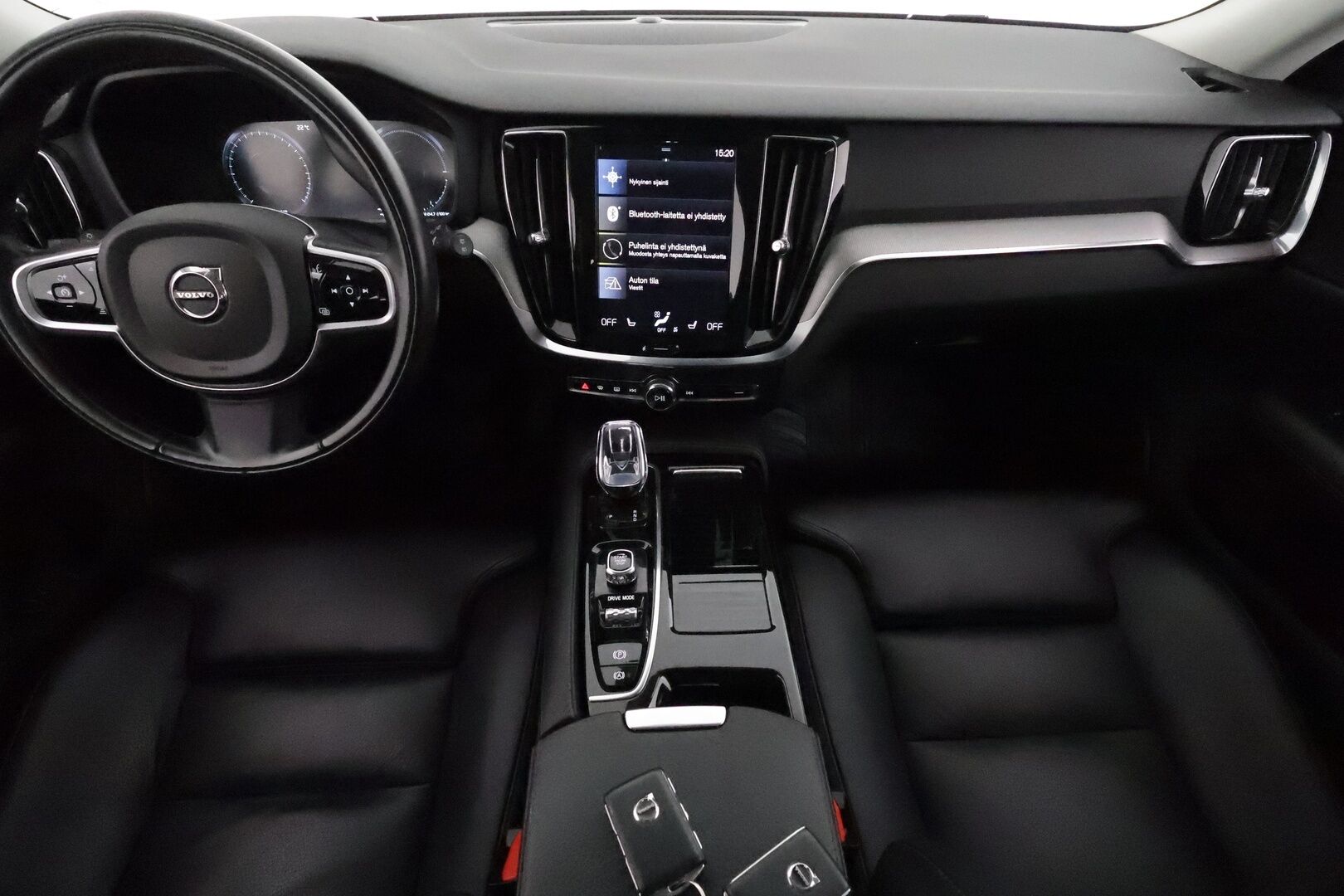 Volvo V60 2020 T8 TwE AWD Inscription aut **Webasto / Koukku / Adapt.Vakkari / Full-LED / P.Kamera / Sporttipenkki Muistilla / Navi** - Suomi-auto / Kahdet Renkaat / AWD / Sporttipenkit muistilla / Taittuva vetokoukku / Webasto / Adapt. vakkari / BLIS / KeyLessGo 