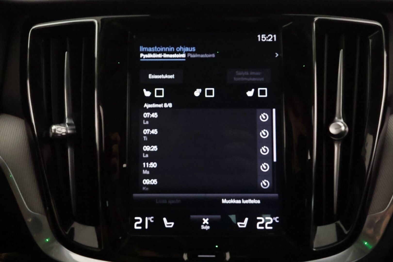 Volvo V60 2020 T8 TwE AWD Inscription aut **Webasto / Koukku / Adapt.Vakkari / Full-LED / P.Kamera / Sporttipenkki Muistilla / Navi** - Suomi-auto / Kahdet Renkaat