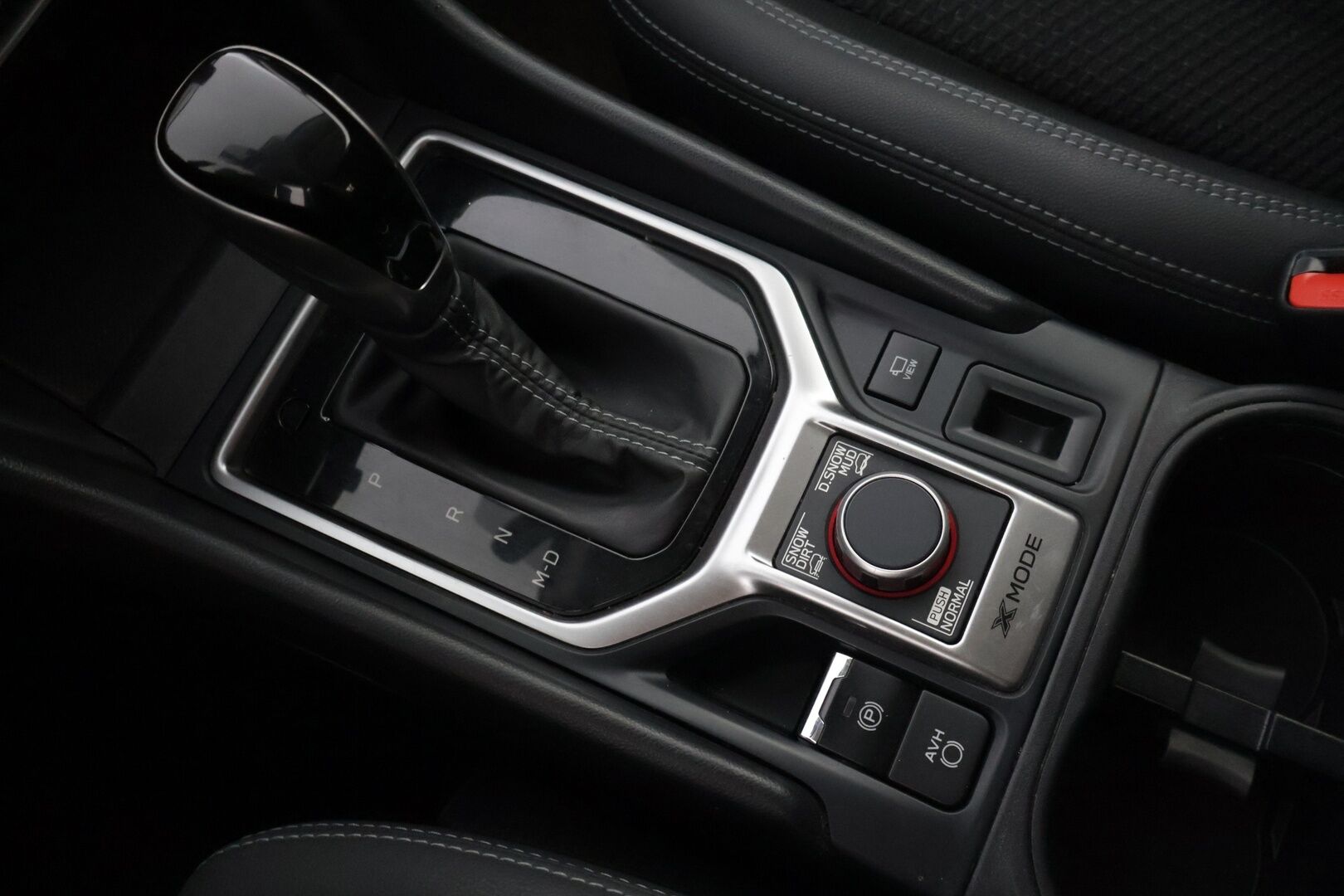 Subaru Forester 2020 2,0i e-Boxer Active CVT */ Peruutuskamera / Acc / Srvd / Apple Carplay / Suomi-auto / Lohko /* - Upea väri / Suomi-auto / Lohkolämmitin / Vetokoukku / Hyvin pidetty 