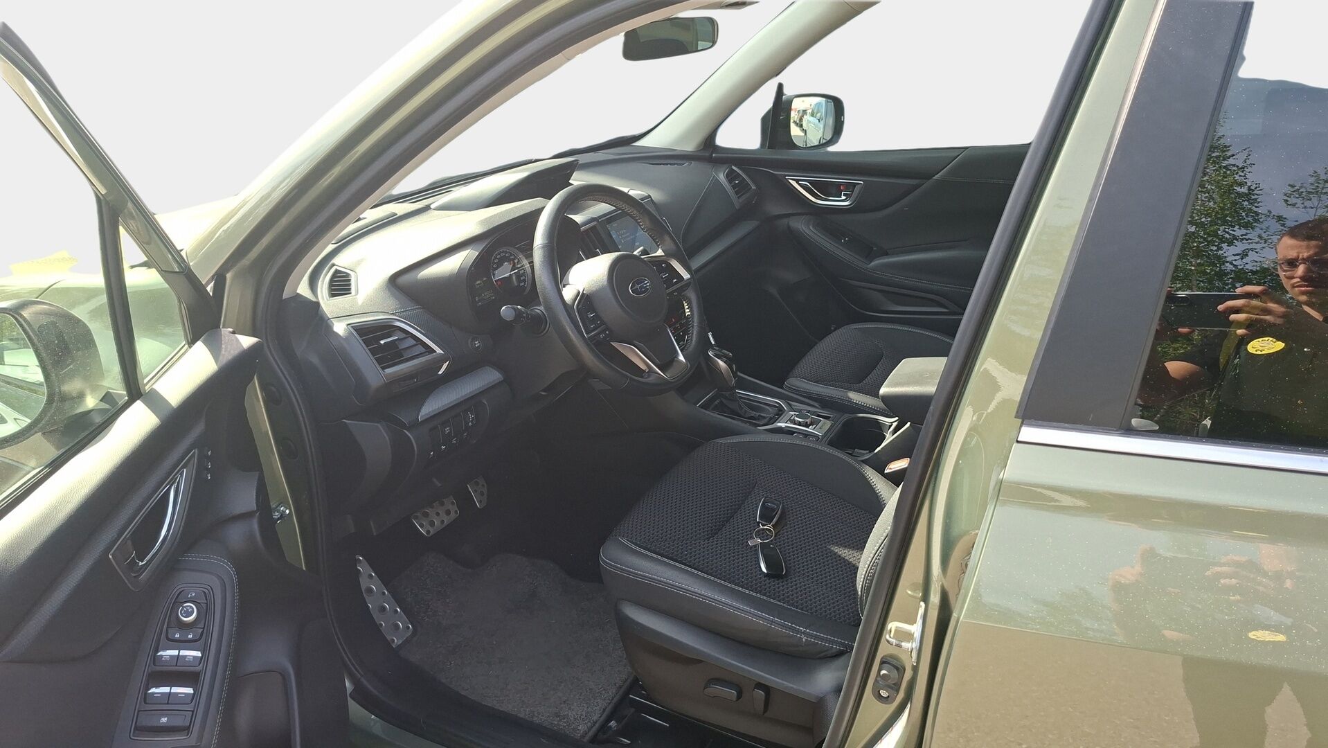 Subaru Forester 2020 2,0i e-Boxer Active CVT */ Peruutuskamera / Acc / Srvd / Apple Carplay / Suomi-auto / Lohko /* - Upea väri / Suomi-auto / Lohkolämmitin / Vetokoukku / Hyvin pidetty 