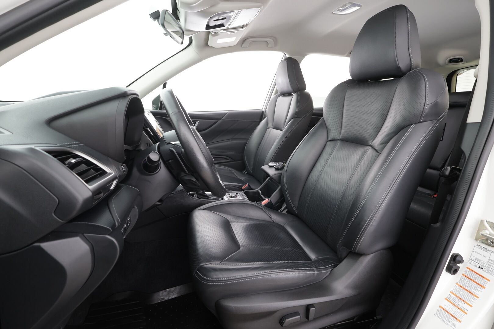 Subaru Forester 2020 2,0i e-Boxer Ridge CVT * Koukku / ACC / P.Kamera / LED / Muistipenkki / Navi / Kaistavahti / Keyless * - Suomi-auto / Kahdet renkaat / Merkkihuollot