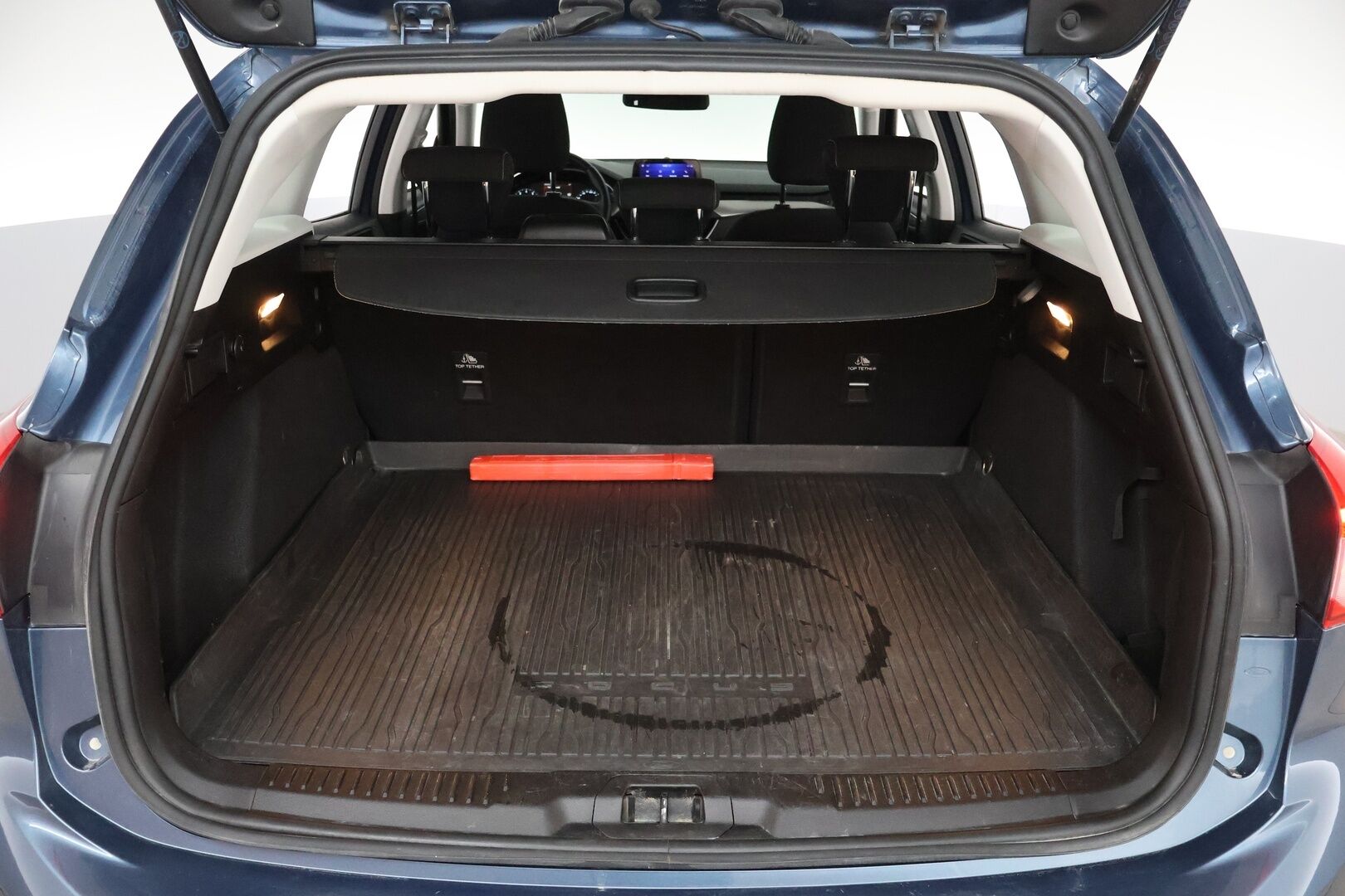 Ford Focus 2020 1,0 EcoBoost 125hv M6 Titanium Wagon - | Suomi-auto | Webasto | KeyLessGo | Vetokoukku | LED-ajovalot | 
