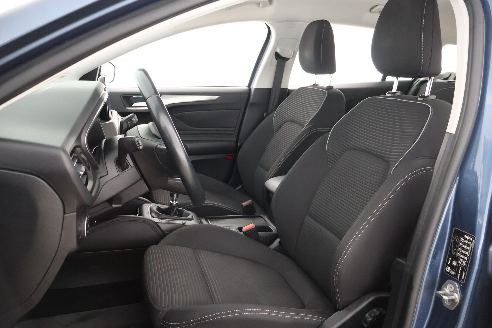 Ford Focus 2020 1,0 EcoBoost 125hv M6 Titanium Wagon - | Suomi-auto | Webasto | KeyLessGo | Vetokoukku | LED-ajovalot | 