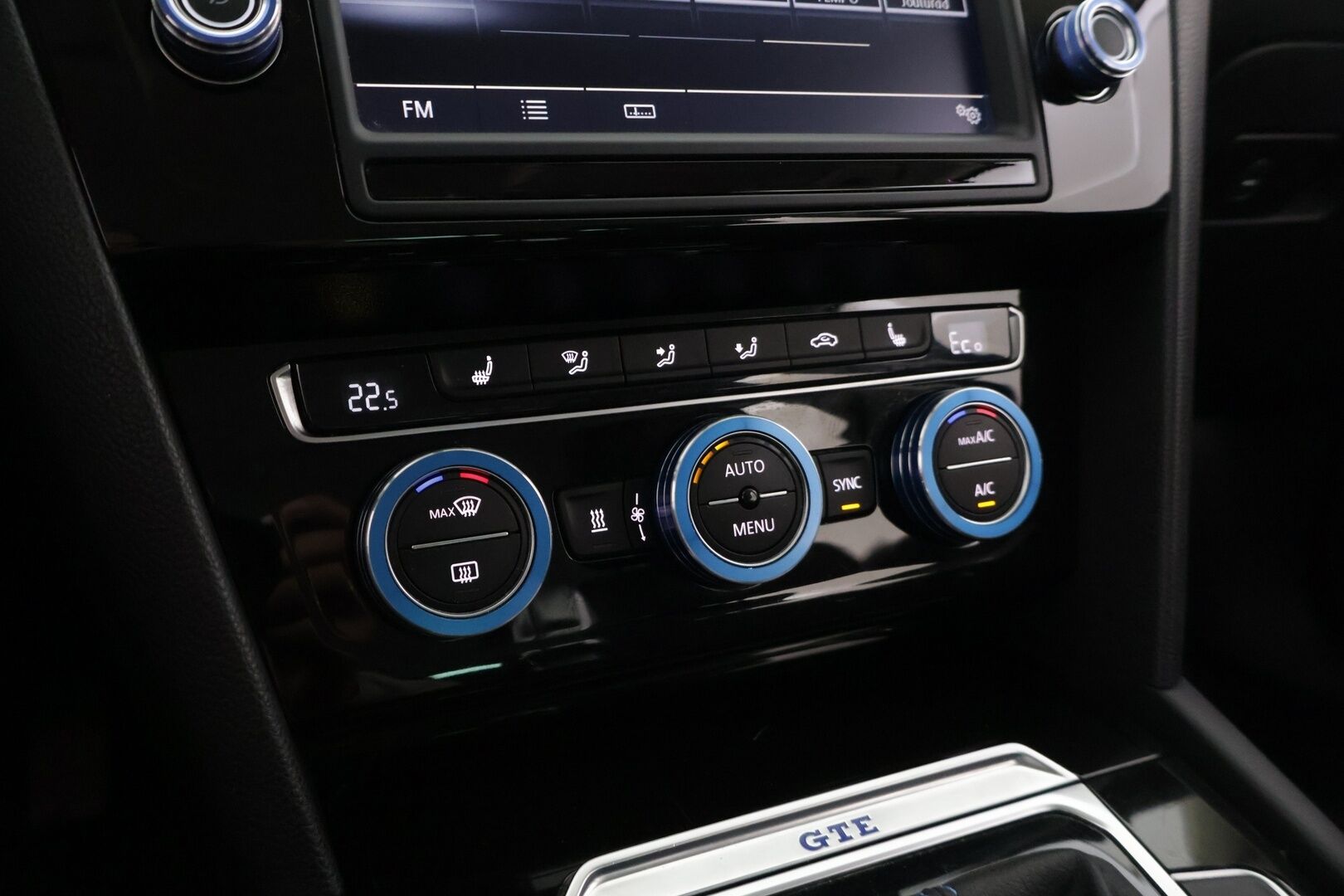 Volkswagen Passat 2016 Variant GTE Plug-In Hybrid 160 kW (218 hv) *ACC / Webasto / Ergocomfort Nahkapenkit / Vetokoukku / Peruutuskamera* - *Kattava huoltohistoria / Viim huolto 10/25 / 2x Latauskaapelit / 2x Renkaat & Aluvanteet* - HULLU BLACKWEEK KORKOTARJOUS 2,49%