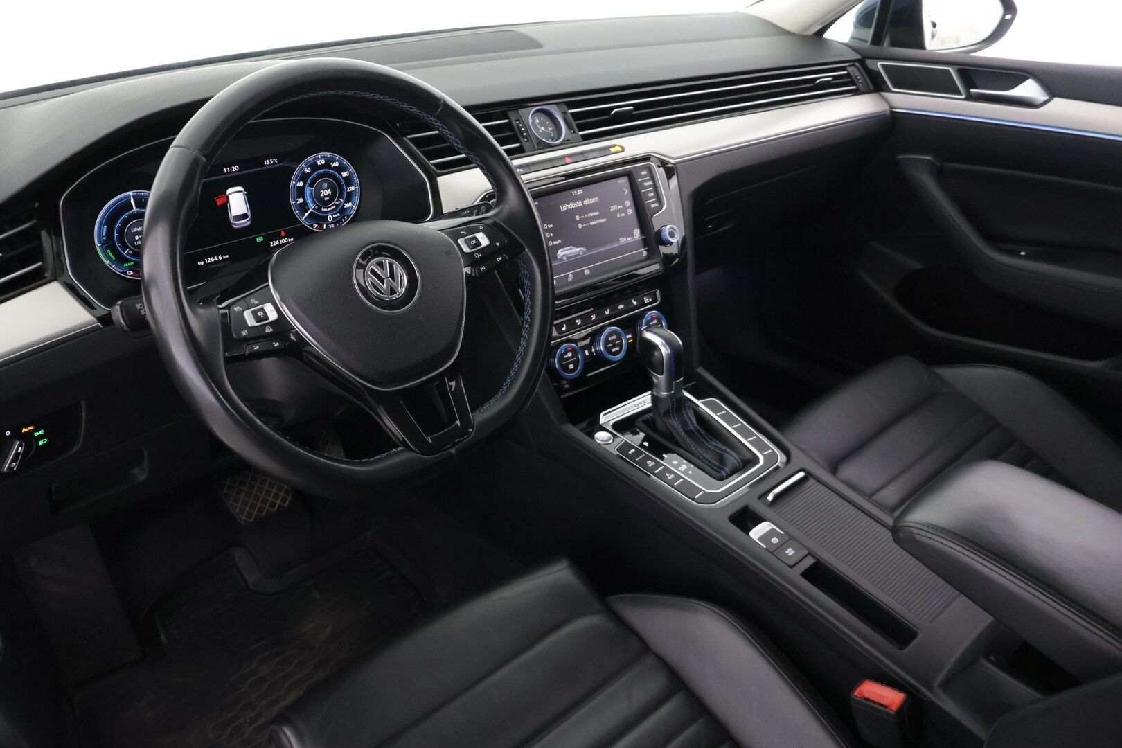 Volkswagen Passat 2016 Variant GTE Plug-In Hybrid 160 kW (218 hv) *ACC / Webasto / Ergocomfort Nahkapenkit / Vetokoukku / Peruutuskamera* - *Kattava huoltohistoria / Viim huolto 10/25 / 2x Latauskaapelit / 2x Renkaat & Aluvanteet* - HULLU BLACKWEEK KORKOTARJOUS 2,49%