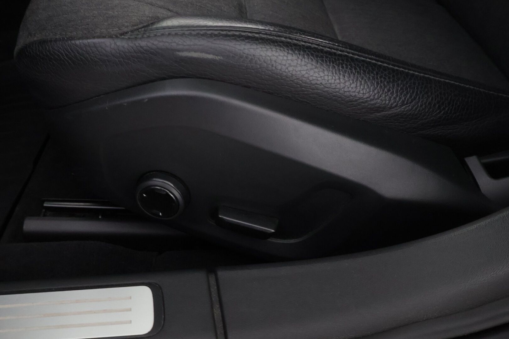 Volvo V90 2017 T5 Bi-Fuel Momentum aut - Webasto | Adapt.Vakkari | Vetokoukku | Peruutuskamera | High Perf Audio | Navi | Puolinahat | Isolla Bensatankilla!!