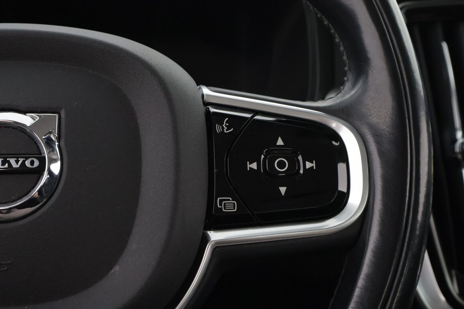 Volvo V90 2017 T5 Bi-Fuel Momentum aut - Webasto | Adapt.Vakkari | Vetokoukku | Peruutuskamera | High Perf Audio | Navi | Puolinahat | Isolla Bensatankilla!!