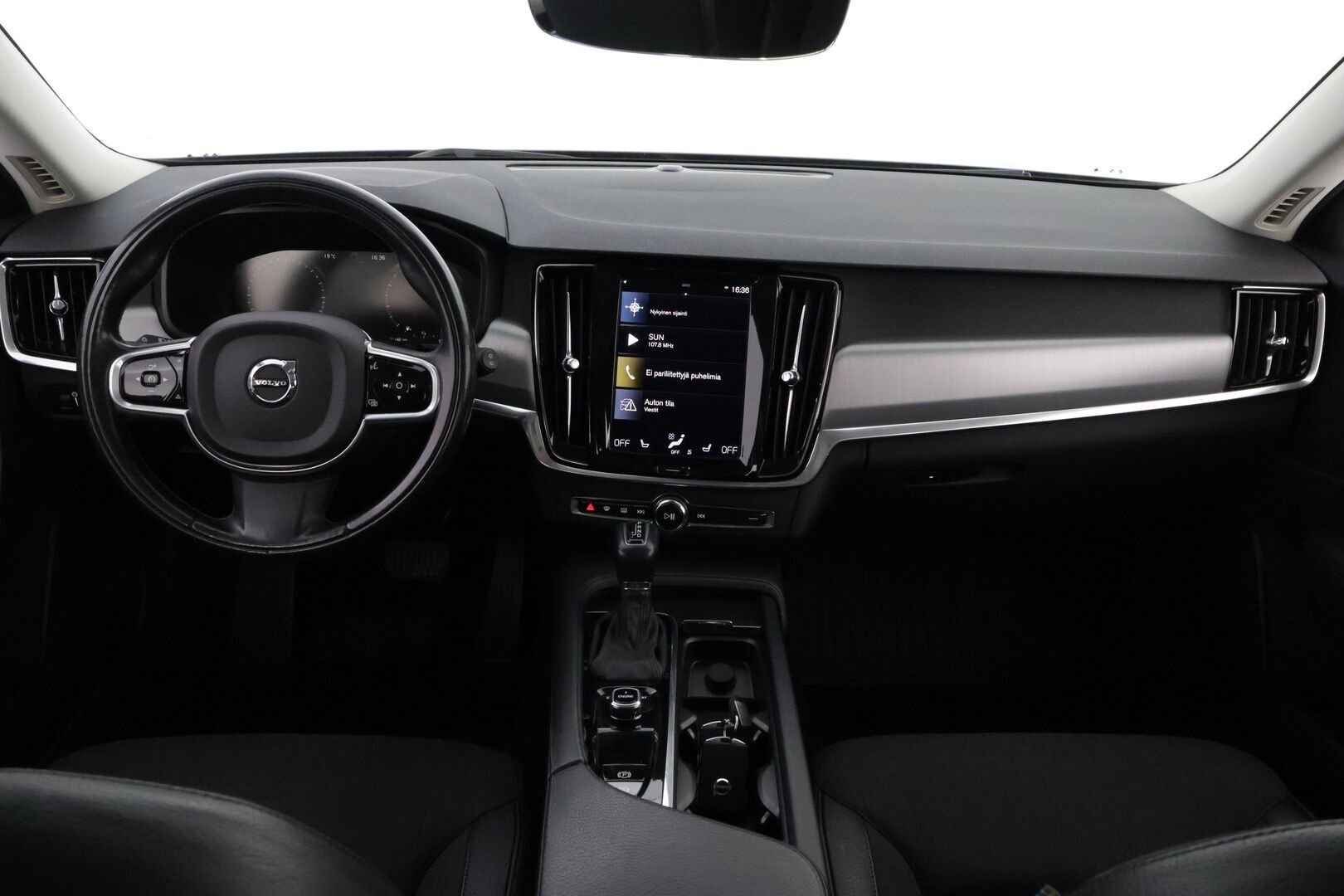 Volvo V90 2017 T5 Bi-Fuel Momentum aut - Webasto | Adapt.Vakkari | Vetokoukku | Peruutuskamera | High Perf Audio | Navi | Puolinahat | Isolla Bensatankilla!!