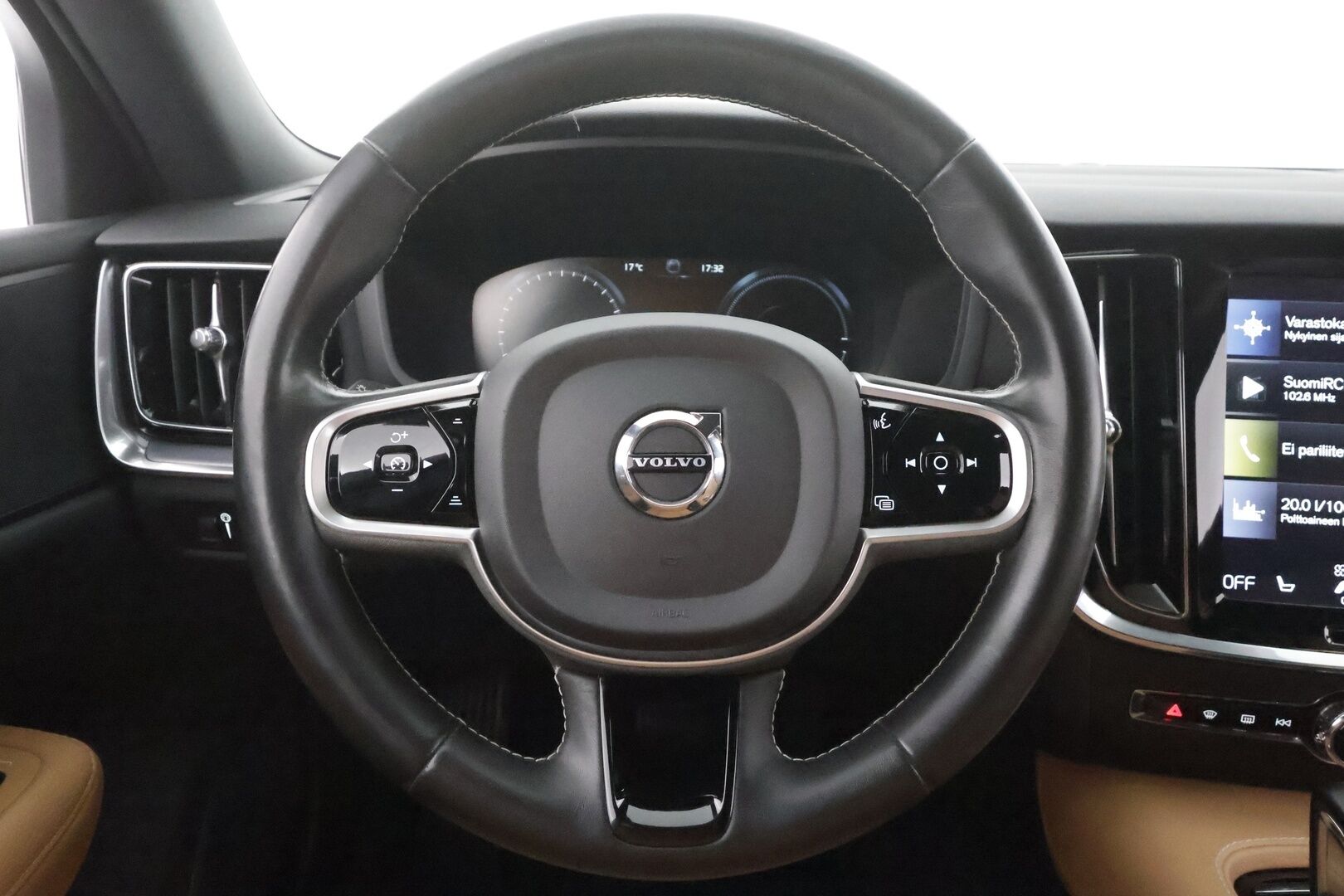 Volvo V60 2020 T6 TwE AWD Business aut - | ACC | Webasto | Full-LED | P.Kamera | Sporttinahat | Navi | Keyless | BLIS | Ratinlämmitin | Suomi-auto | Kahdet renkaat aluvanteilla | 