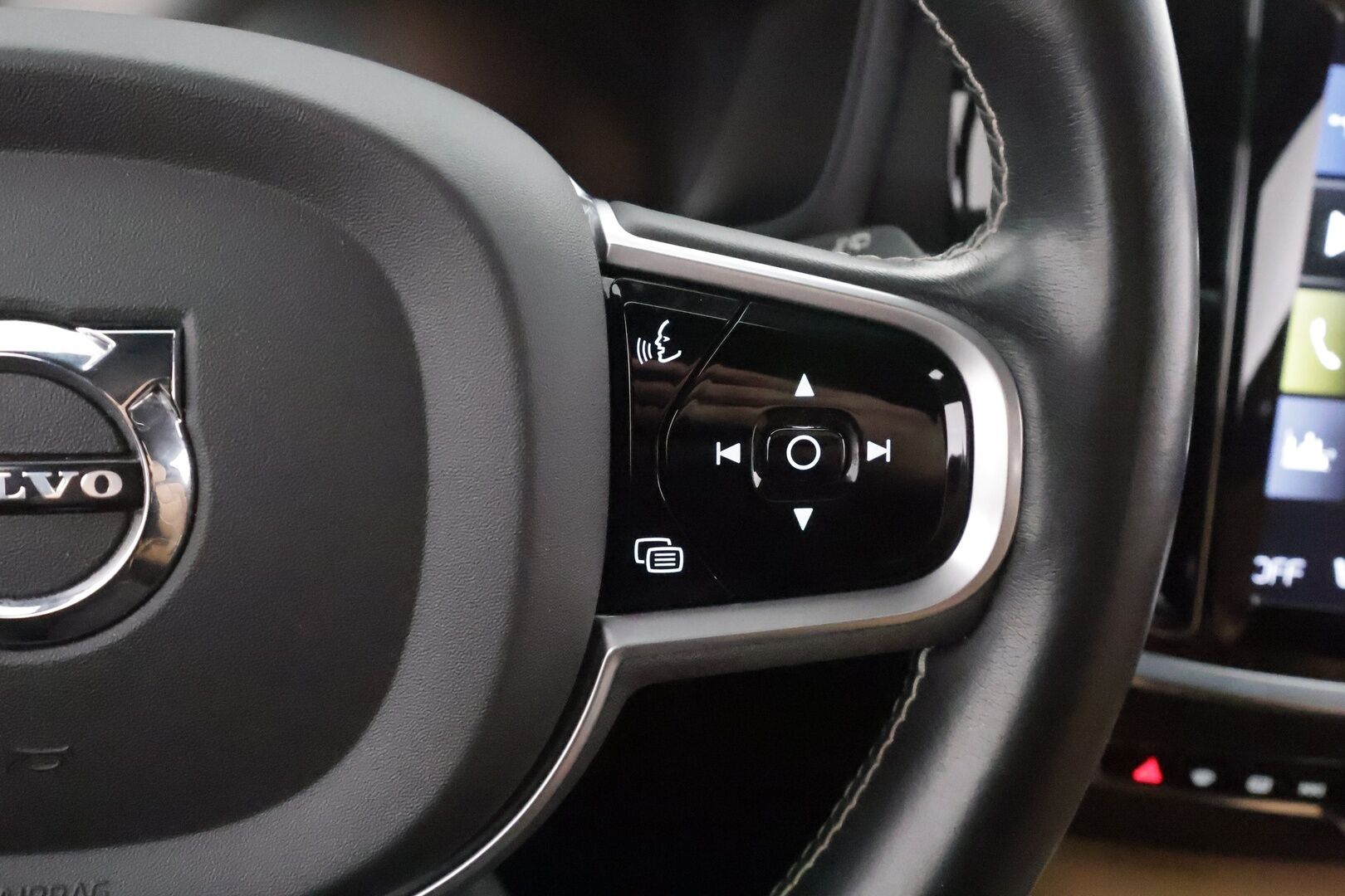 Volvo V60 2020 T6 TwE AWD Business aut - | ACC | Webasto | Full-LED | P.Kamera | Sporttinahat | Navi | Keyless | BLIS | Ratinlämmitin | Suomi-auto | Kahdet renkaat aluvanteilla | 