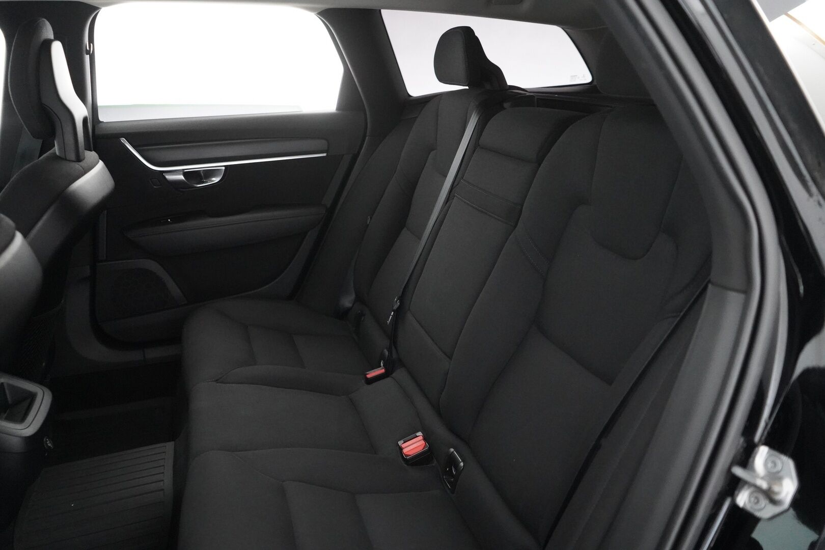 Volvo V90 2017 D3 Momentum aut - KATSO MIHIN HINTAAN! | Autopilot | Kahdet renkaat | Webasto | VOC | Jakopää 2.2026