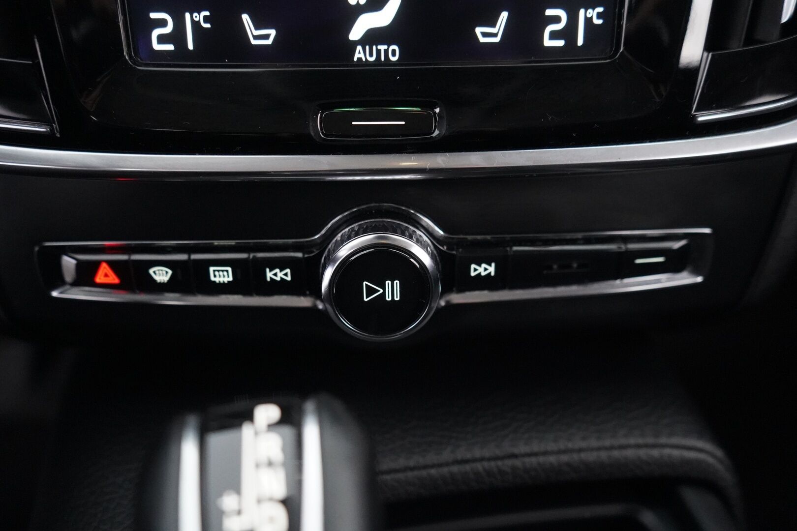 Volvo V90 2017 D3 Momentum aut - KATSO MIHIN HINTAAN! | Autopilot | Kahdet renkaat | Webasto | VOC | Jakopää 2.2026