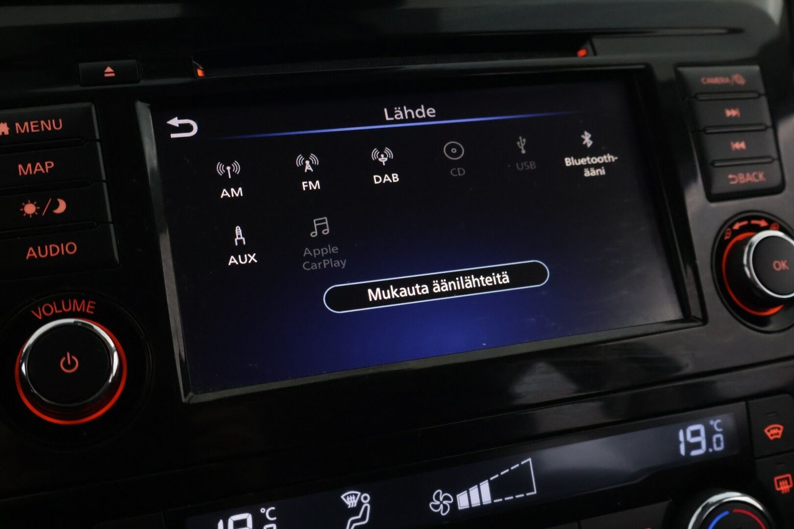 Nissan Qashqai 2020 DIG-T 160 Tekna 2WD DCT - Suomi-auto | Merkkihuollettu | ACC | Vetokoukku | 360-kamera | BLIS | Bi-LED | Navi | Lämmitettävä tuulilasi | Kaistavahti | CarPlay | 2x Renkaat