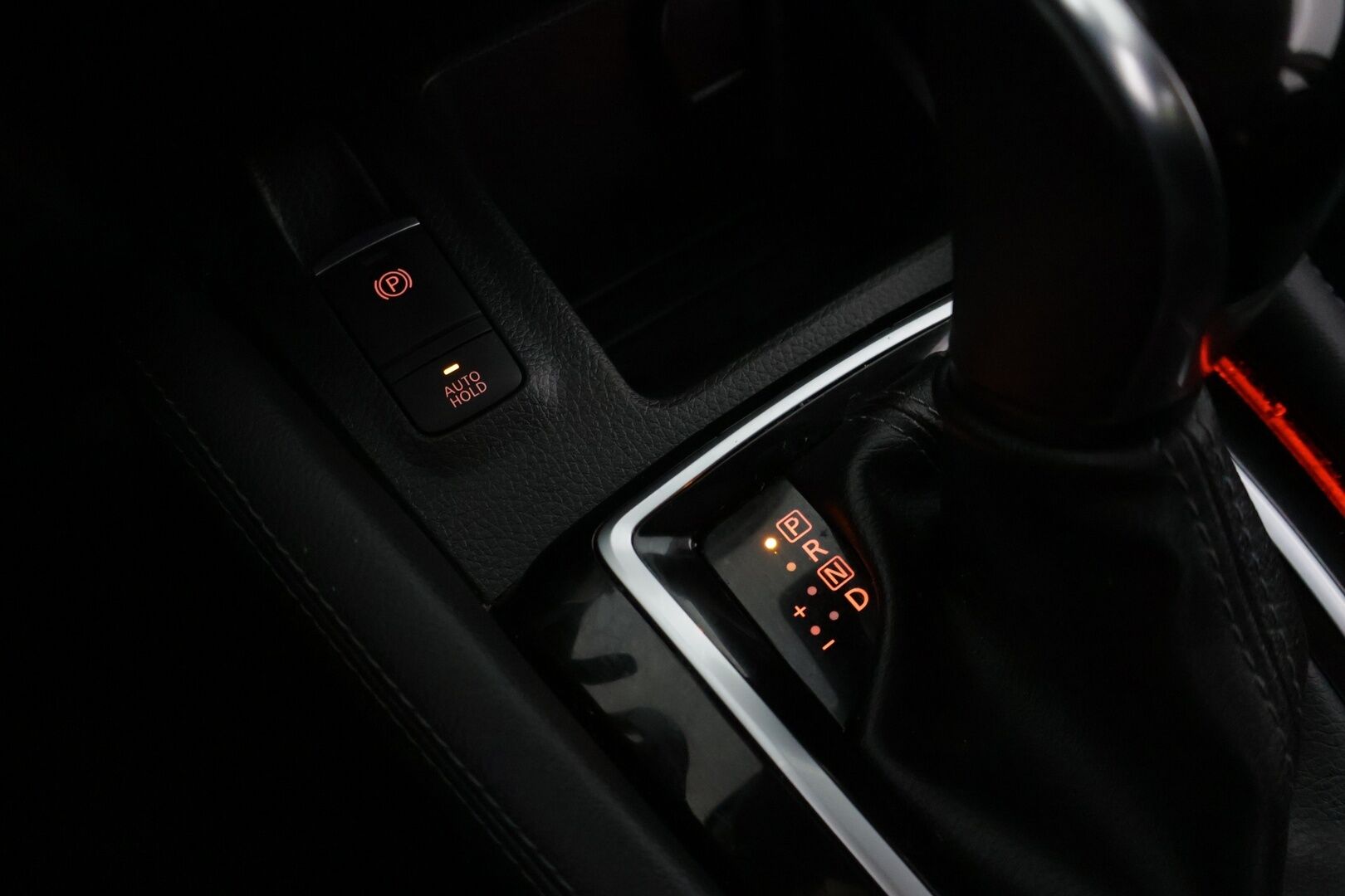 Nissan Qashqai 2020 DIG-T 160 Tekna 2WD DCT - Suomi-auto | Merkkihuollettu | ACC | Vetokoukku | 360-kamera | BLIS | Bi-LED | Navi | Lämmitettävä tuulilasi | Kaistavahti | CarPlay | 2x Renkaat