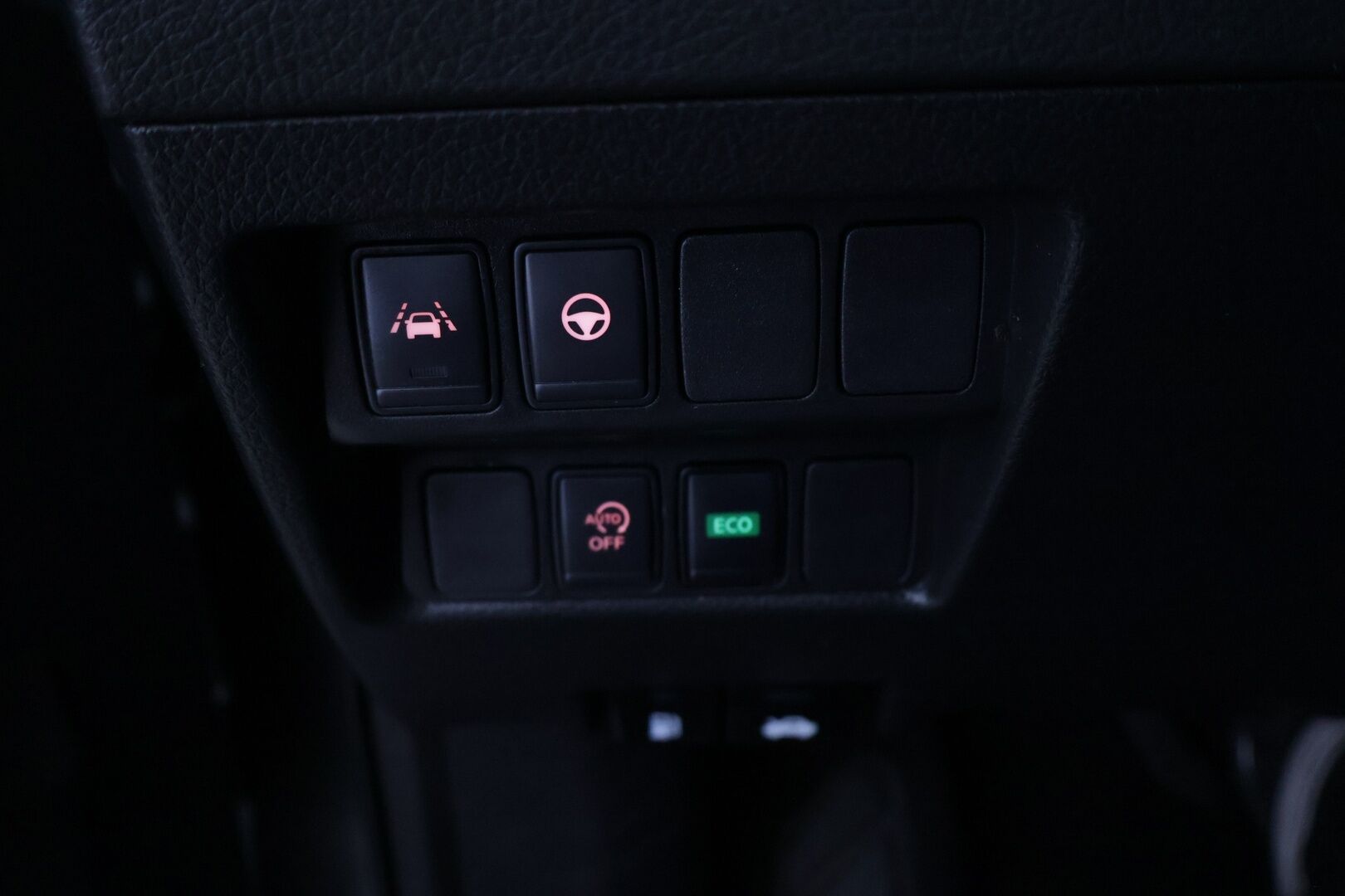 Nissan Qashqai 2020 DIG-T 160 Tekna 2WD DCT - Suomi-auto | Merkkihuollettu | ACC | Vetokoukku | 360-kamera | BLIS | Bi-LED | Navi | Lämmitettävä tuulilasi | Kaistavahti | CarPlay | 2x Renkaat