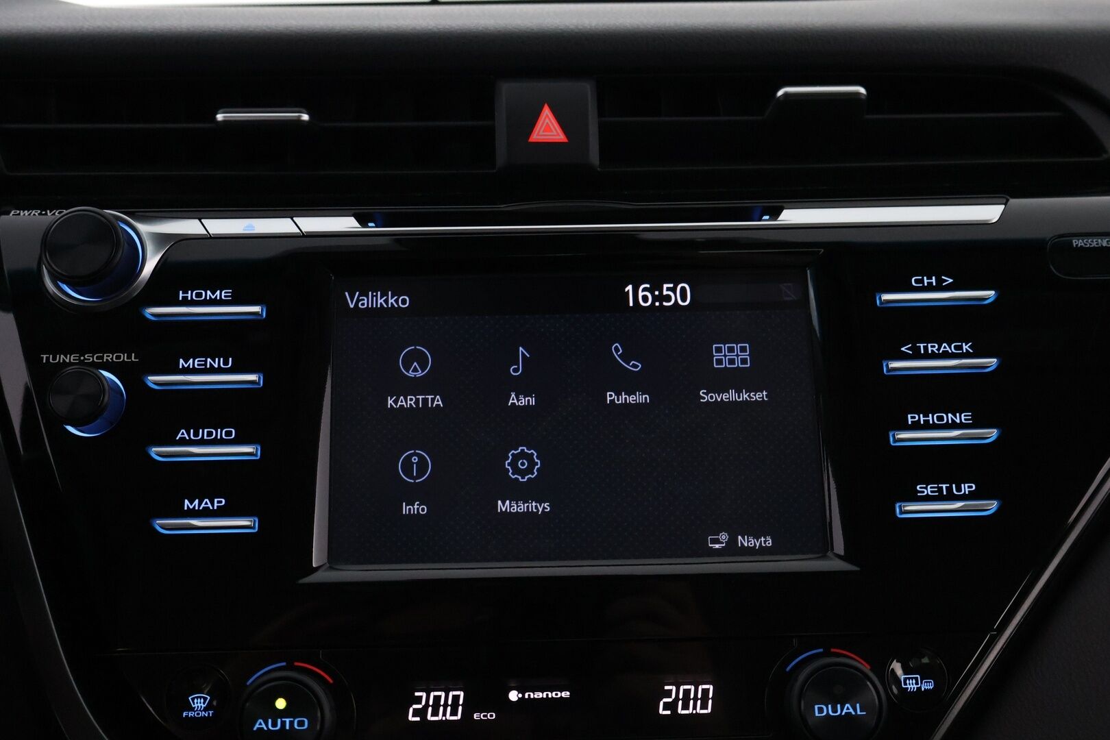 Toyota Camry 2020 2,5 Hybrid Active - 3,99 % KORKOTARJOUS TÄHÄN AUTOON 31.8. ASTI! - 1Om Suomiauto / Adapt.Vakkari / Nahkasisusta / Peruutuskamera / Bi-LED / Sähköpenkit / Huippuvarusteet!