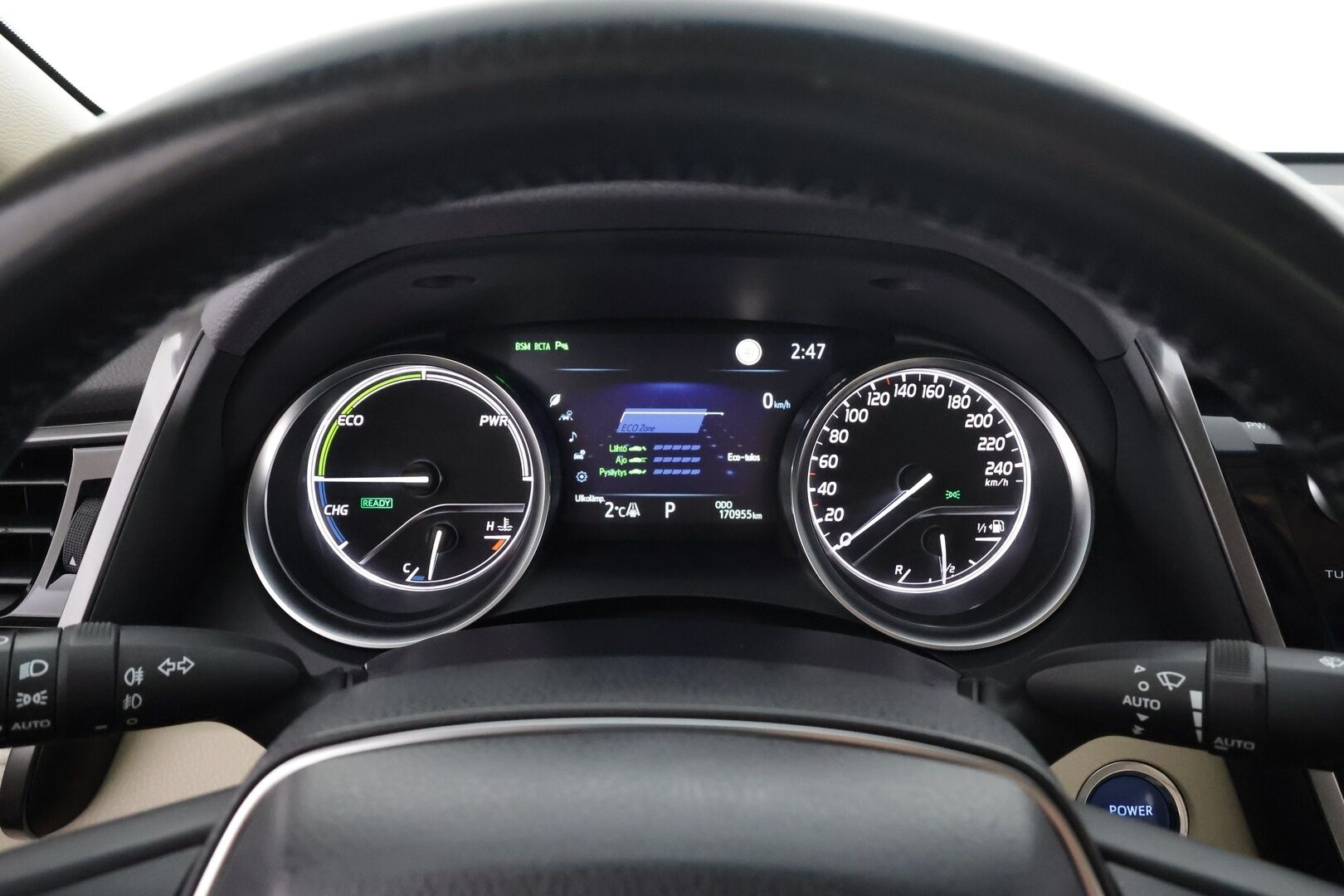 Toyota Camry 2020 2,5 Hybrid Style Business * ACC / P.kamera / Webasto / LED / Navi / Sähköpenkit / Keyless / Vaaleat nahat * - Suomi-auto / Kahdet renkaat aluvanteilla / Merkkihuollettu