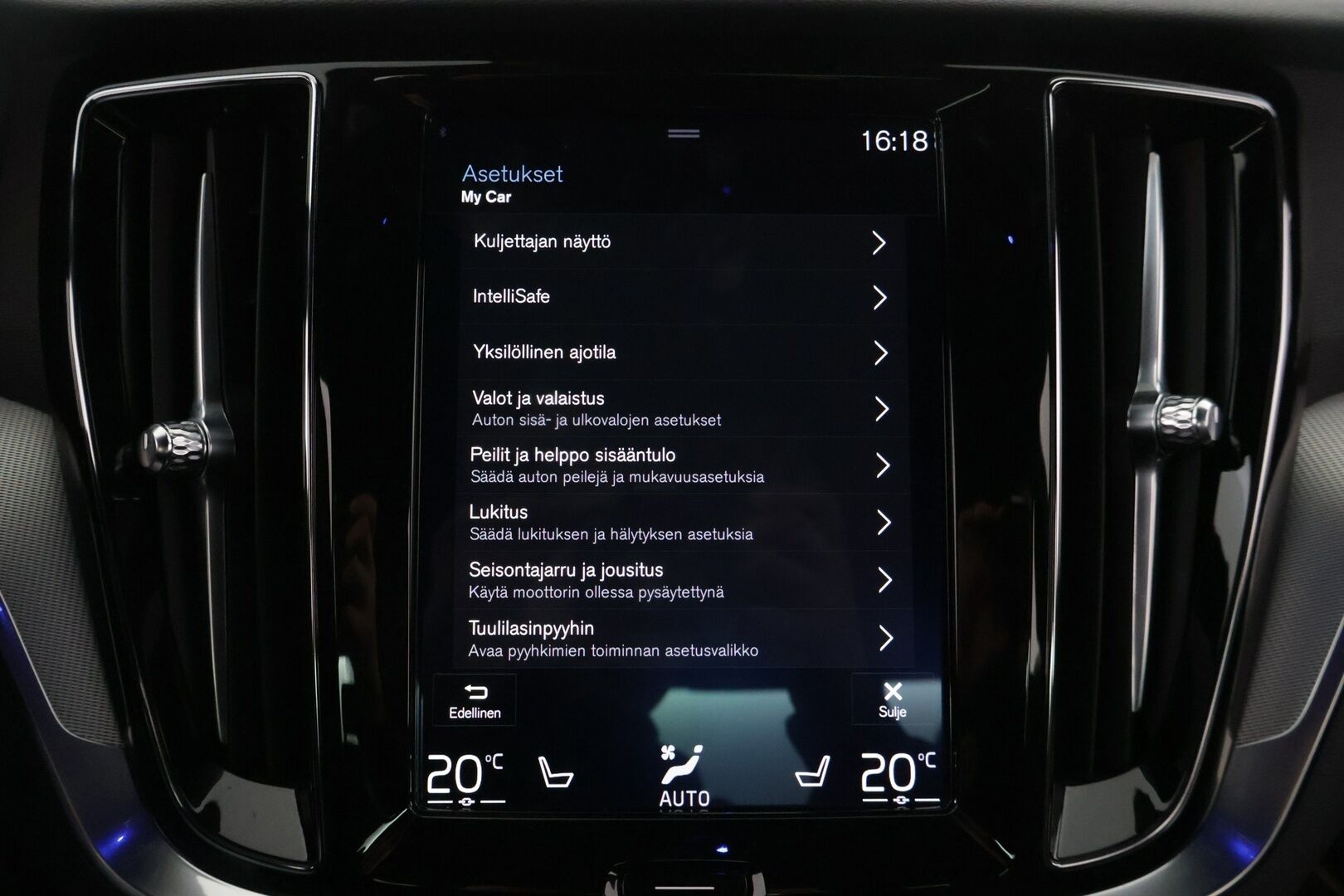 Volvo S60 2020 S60 T5 AWD Business R-Design aut - 3,99 % KORKOTARJOUS TÄHÄN AUTOON - *Heicon putkisto / R-Design / H&K / 360 kamera / BLIS / Pillot assist / Adapt. vakkari / High Beam*
