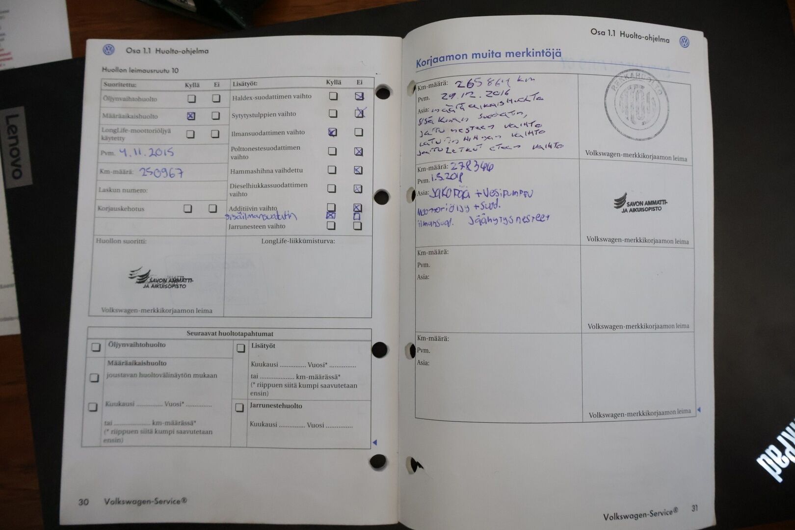 Volkswagen Bora 2005 4D BORA SEDAN 1.6-1J/250 - Auto myydään huutokaupatcomissa iän ja kilometrien vuoksi.